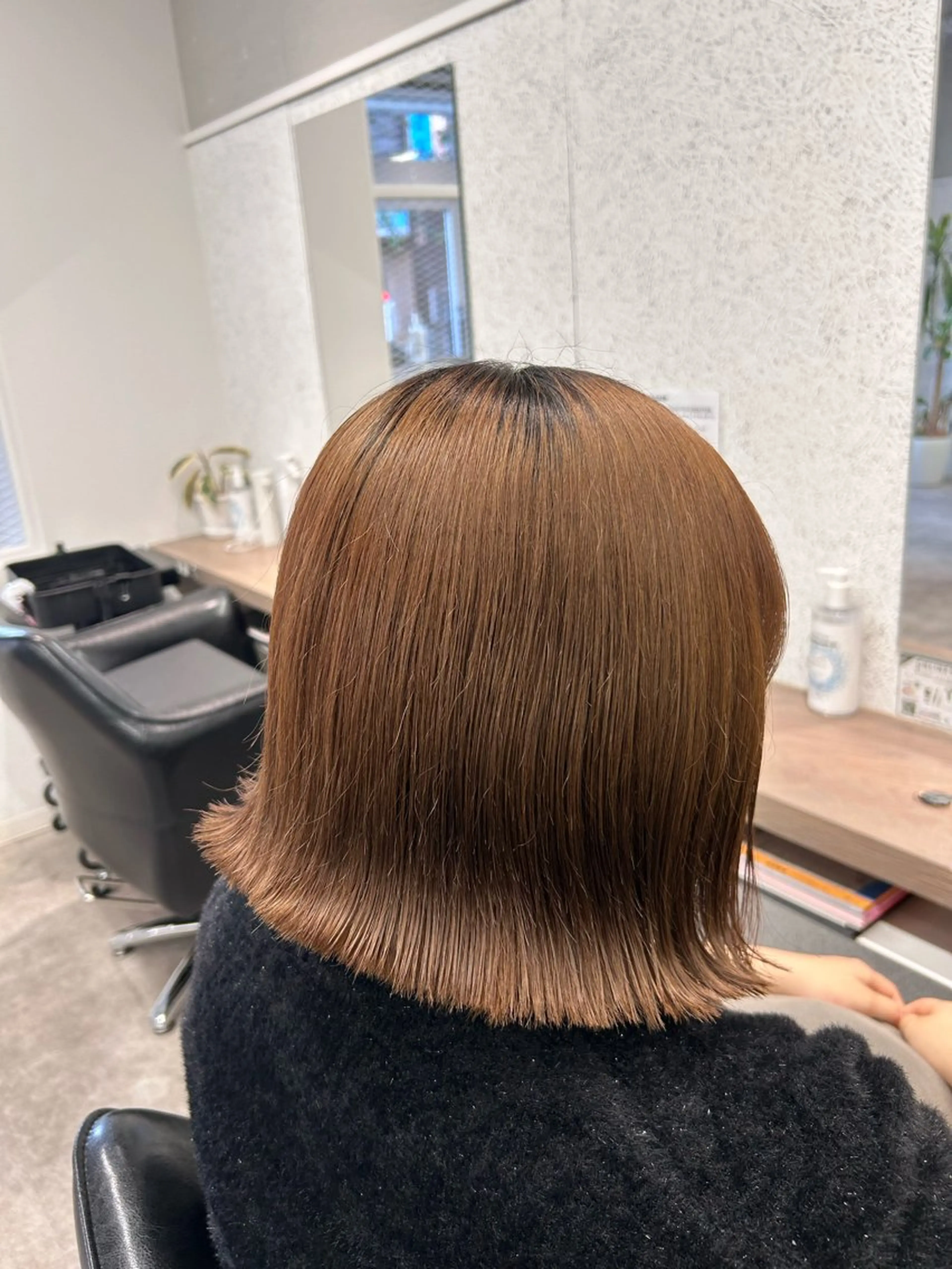 ミディアム ボブ 外ハネヘア ボブ/透明感カラー/ 髪質改善/🌙/ルナのヘアスタイル