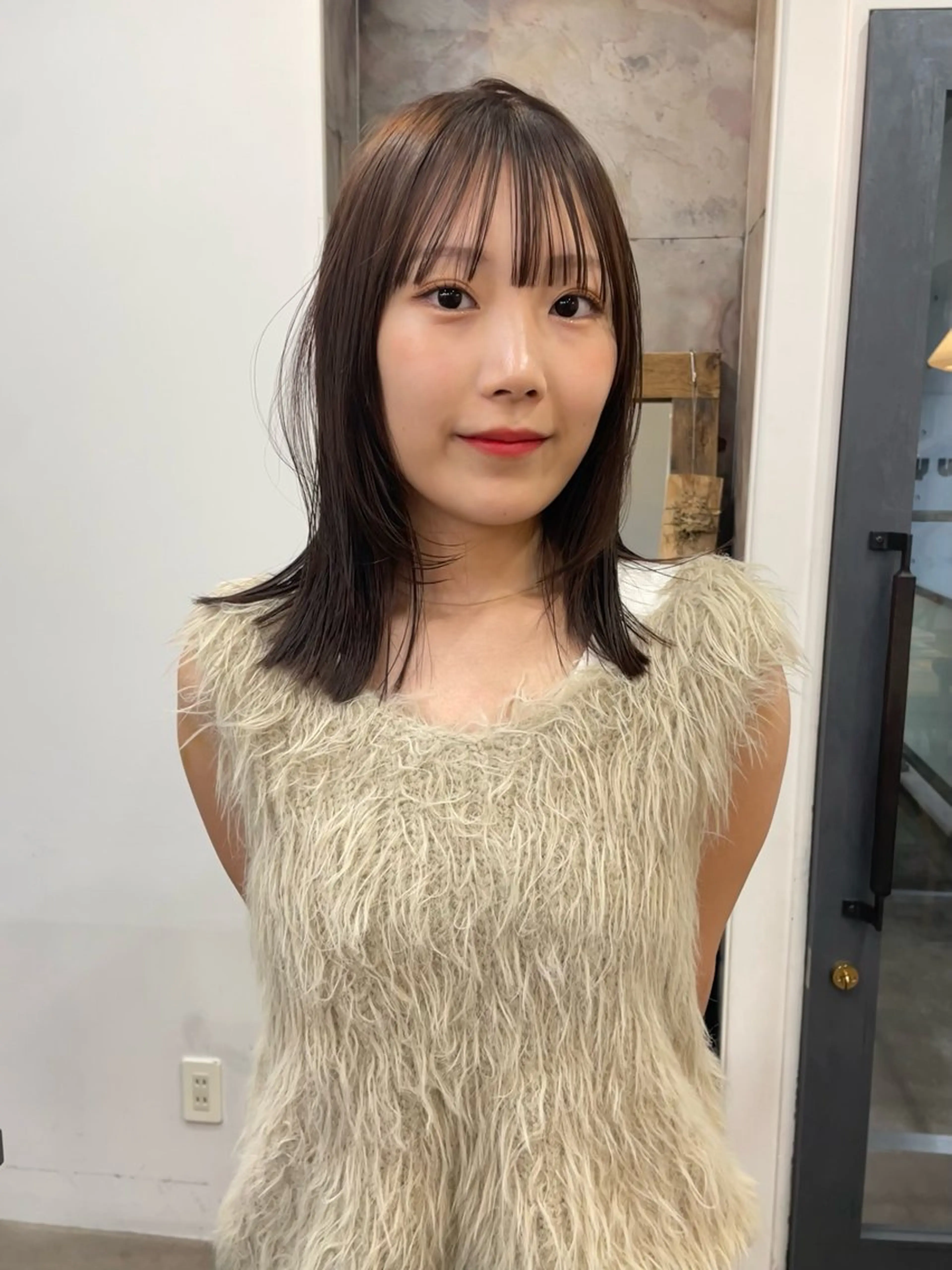 セミロング カラー 原 菜帆のヘアスタイル