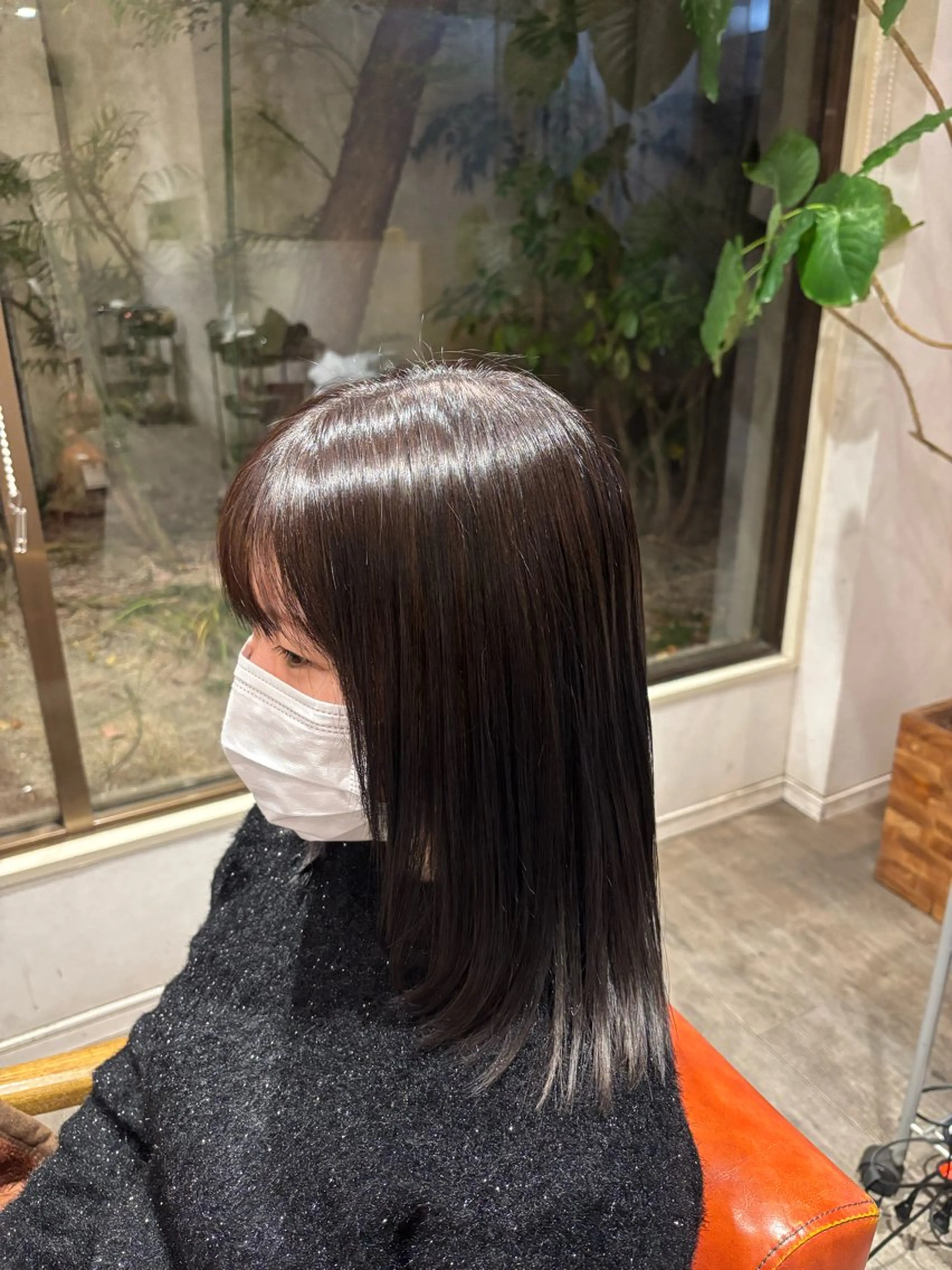 ミディアム カラー グレージュ 河田 綺香のヘアスタイル