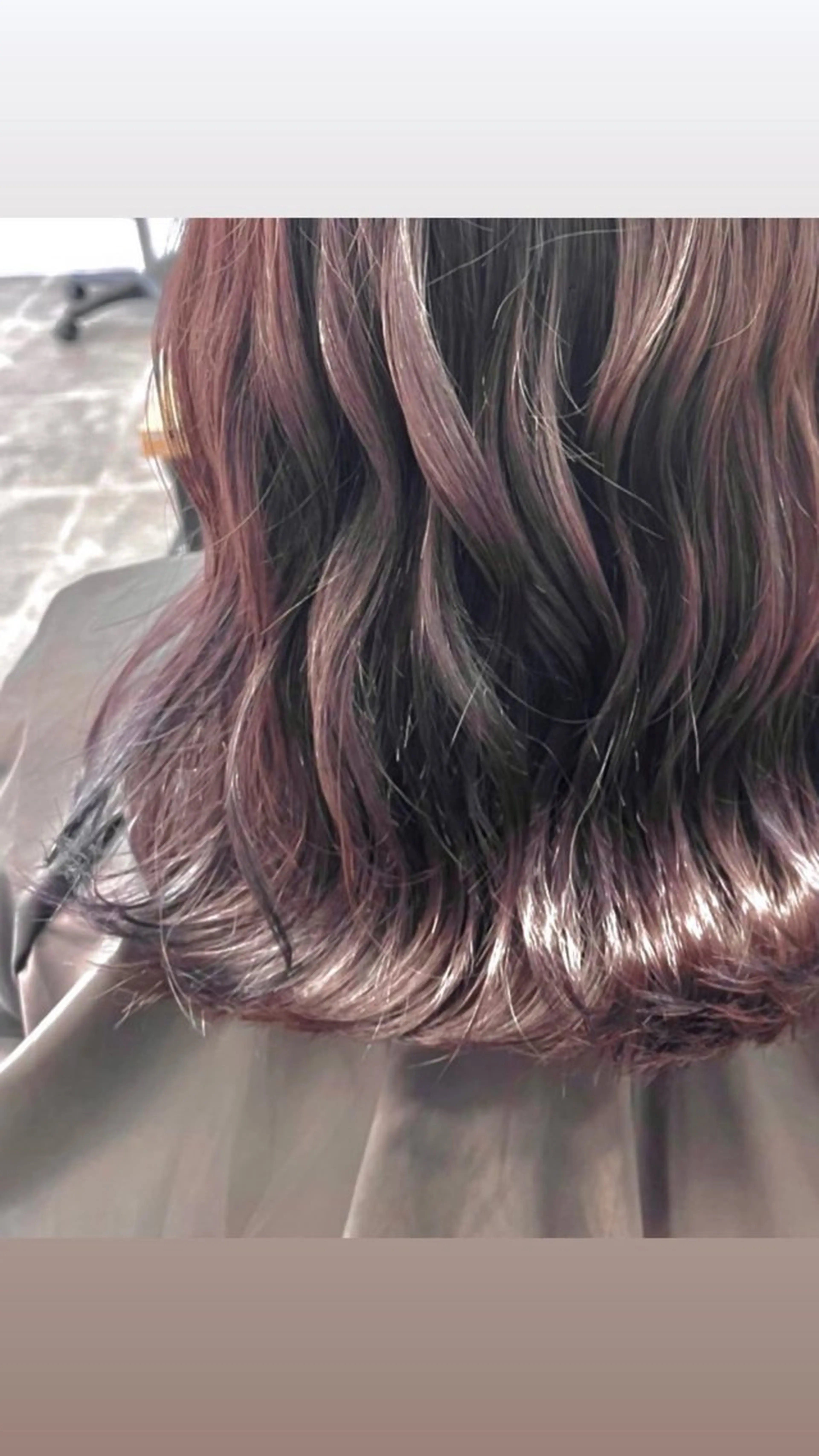 セミロング カット ヘアカラー 熊谷 有紗のヘアスタイル