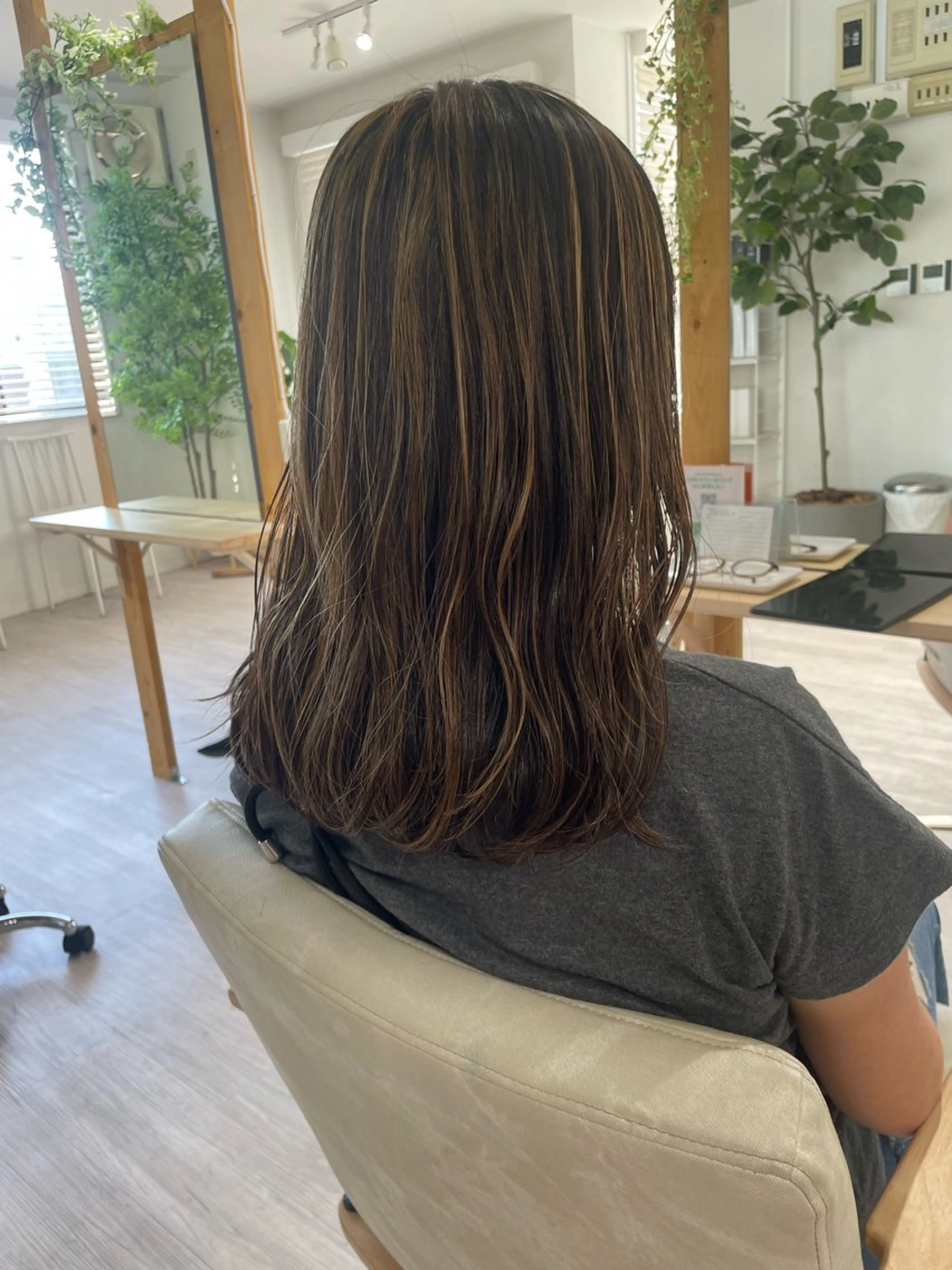 セミロング カラー NANAMI 【Rico】のヘアスタイル