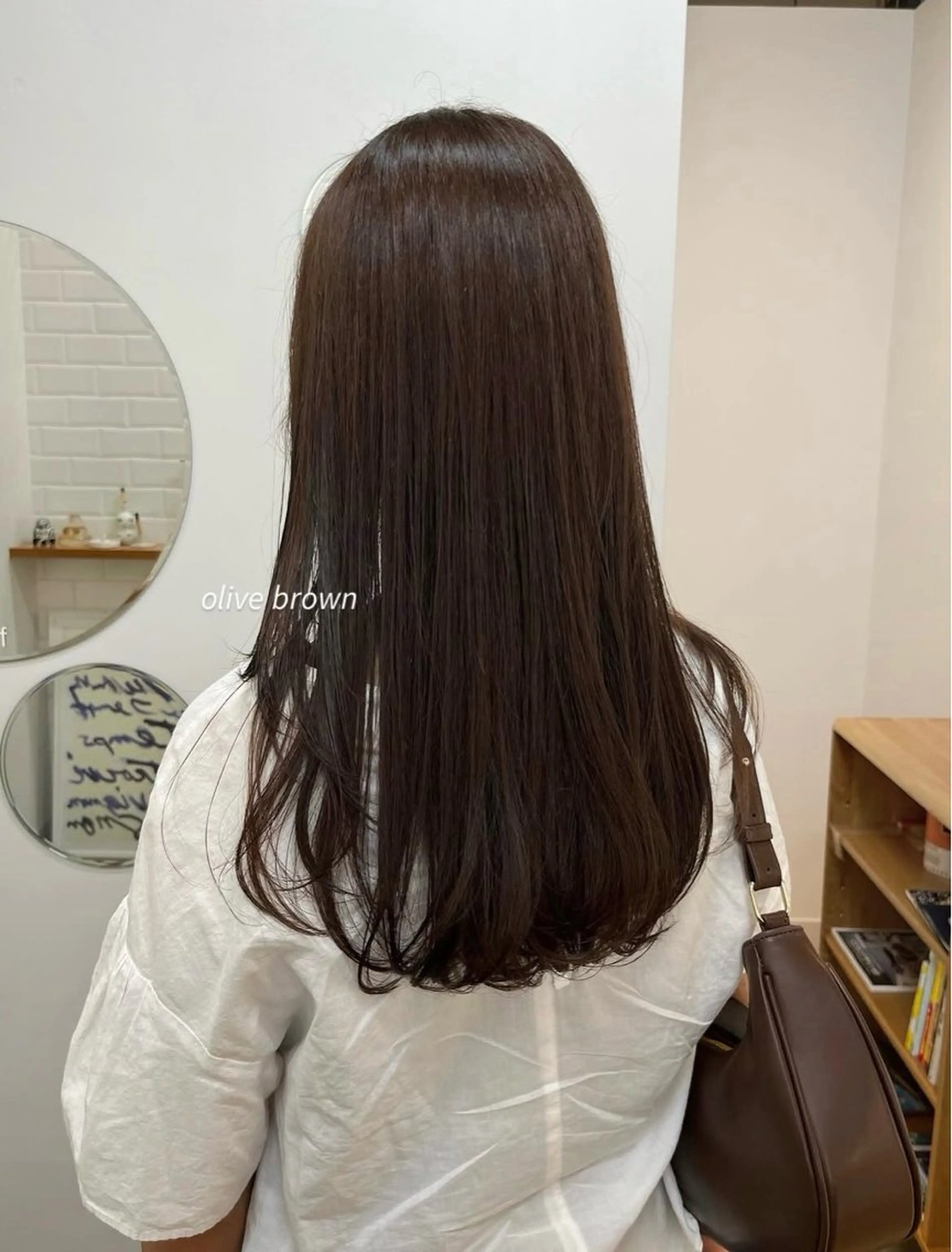 カラー ブラウンカラー オリーブブラウン haif所属・都築 初果のヘアスタイル