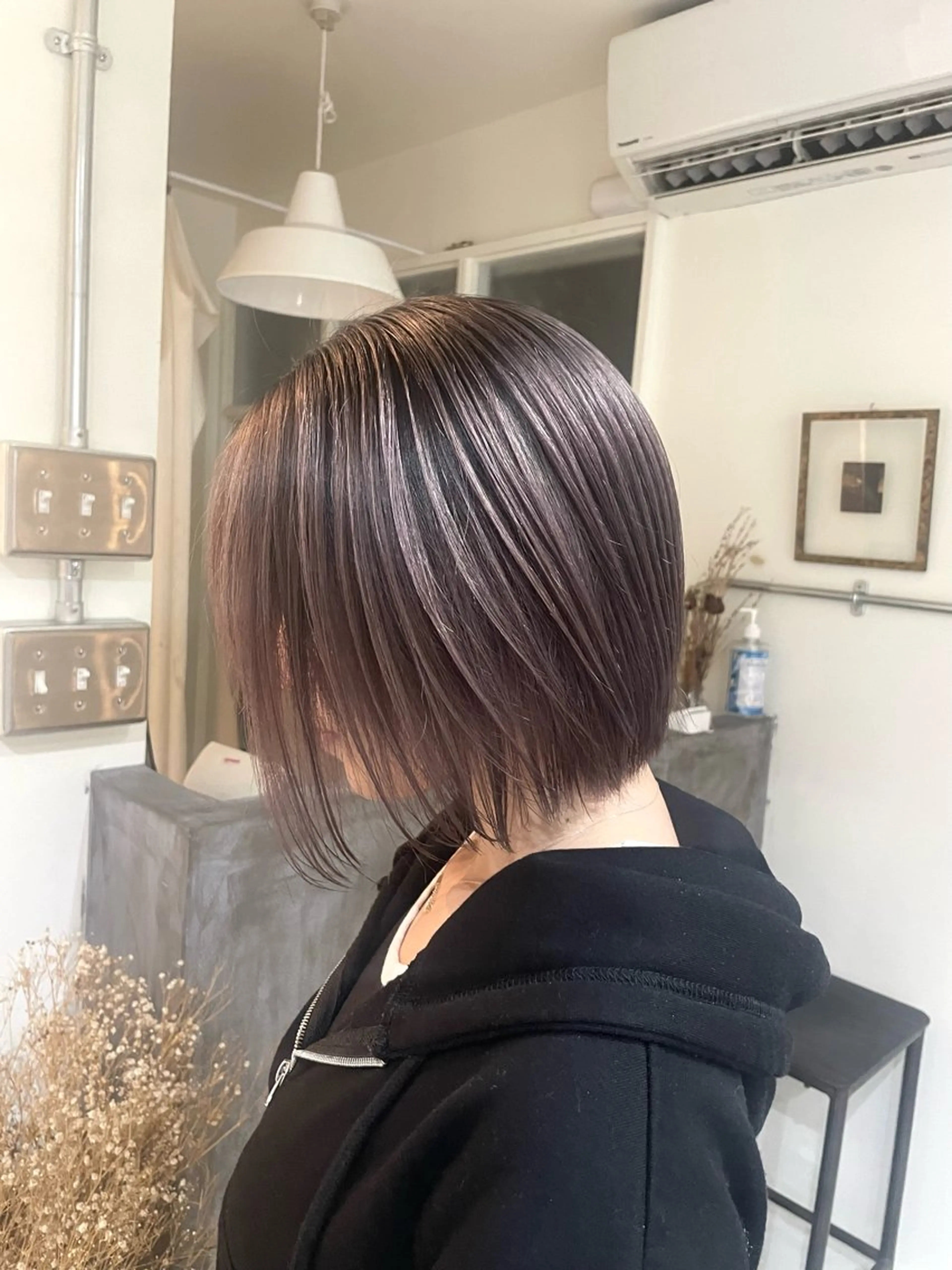 ミディアム 池澤 京華のヘアスタイル