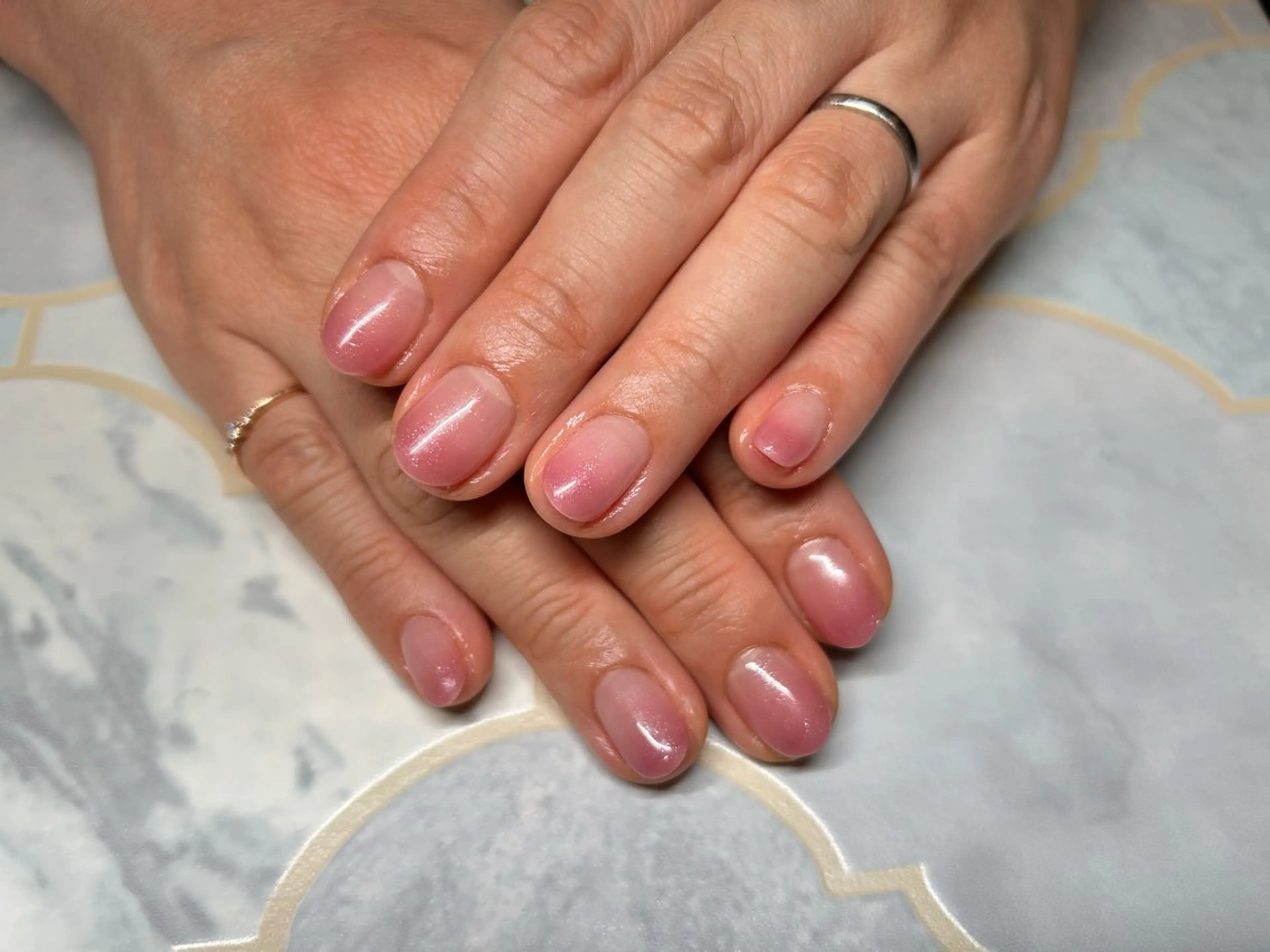 ネイル グラデーション シンプルネイル Lisa’s Salonのネイルデザイン