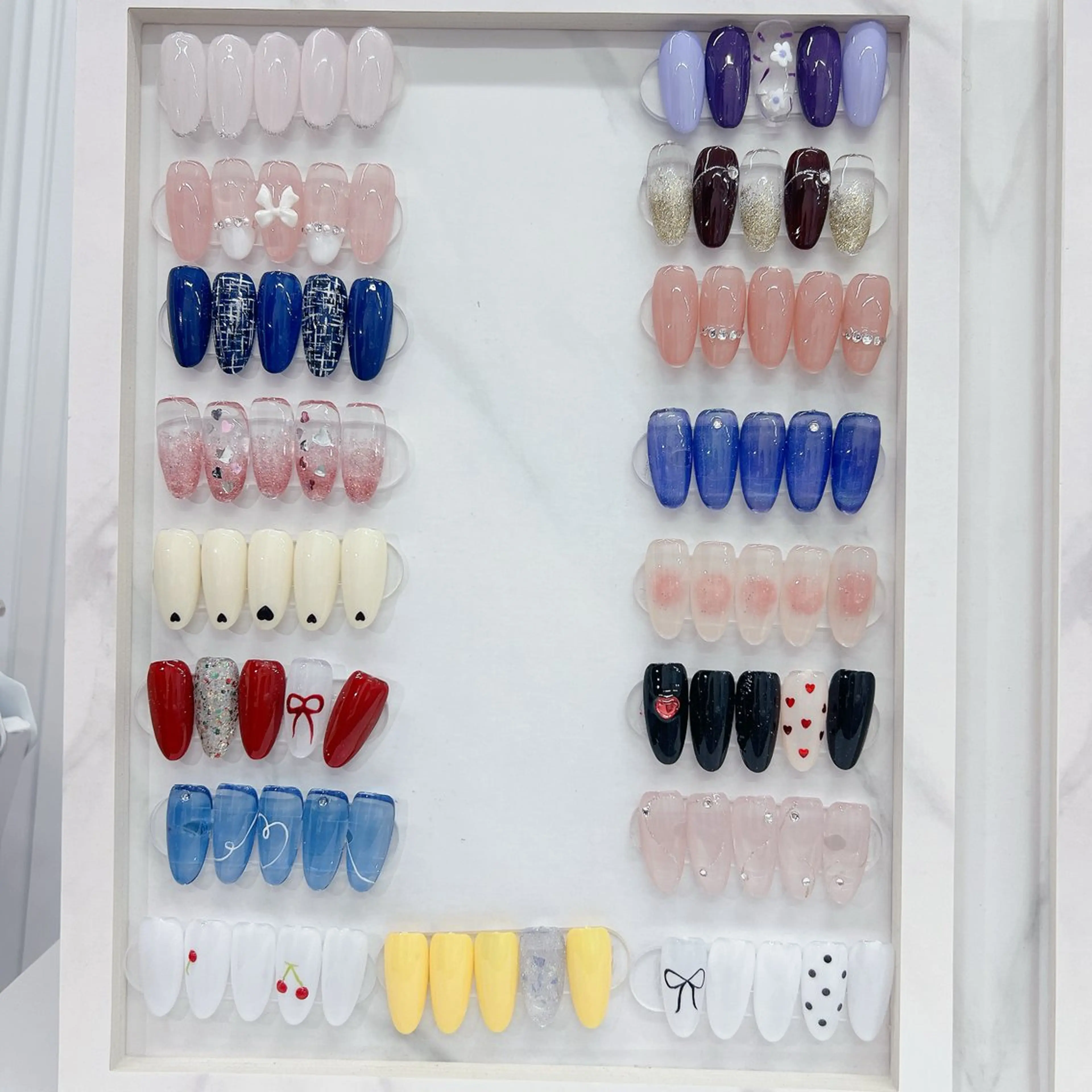 ネイル ハンドネイル 🫧てんぷら kiki🌙のネイルデザイン