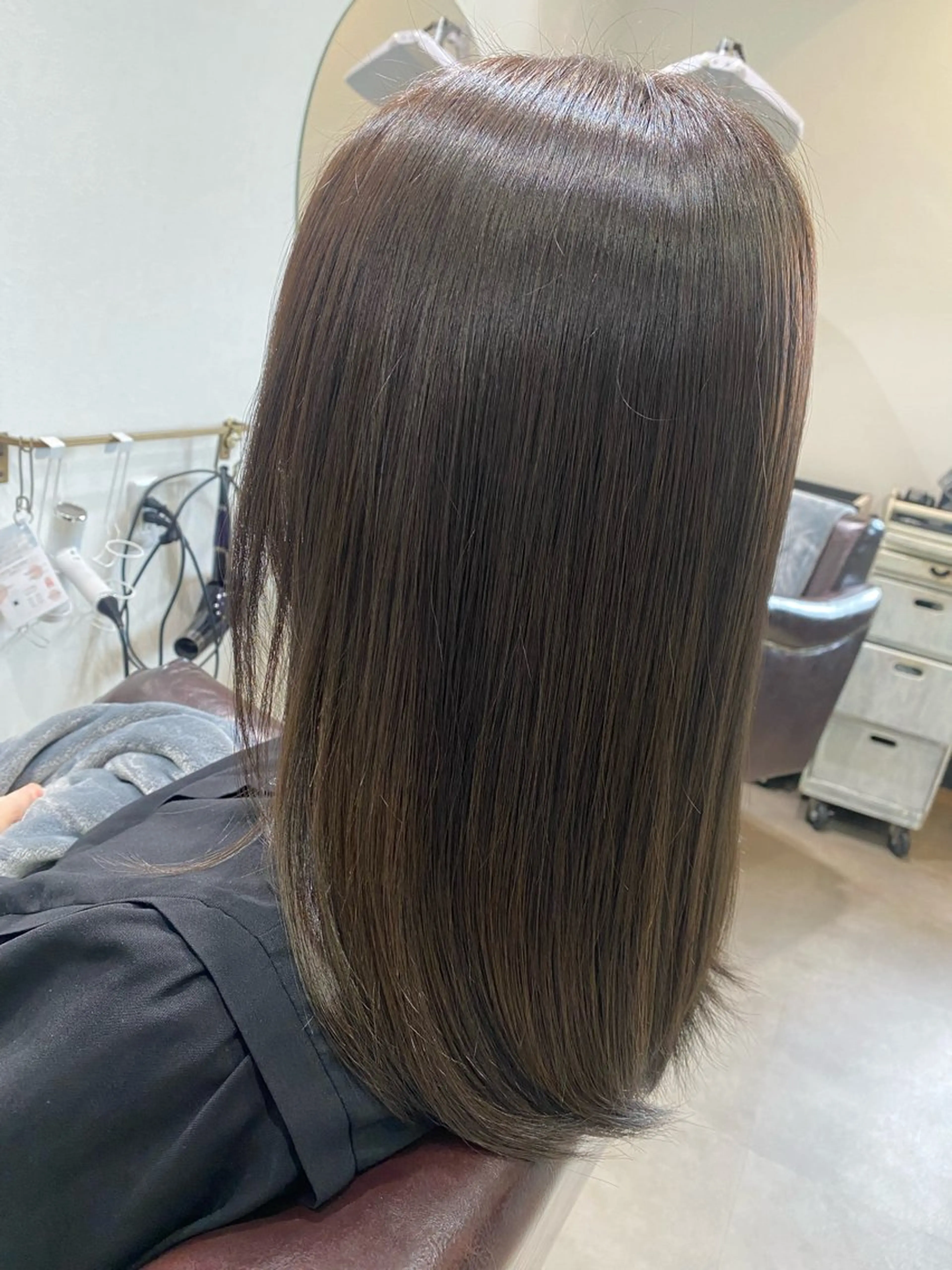 セミロング カラー グレージュ オレンジ ヘアカラー Ouchi Ayumiのヘアスタイル