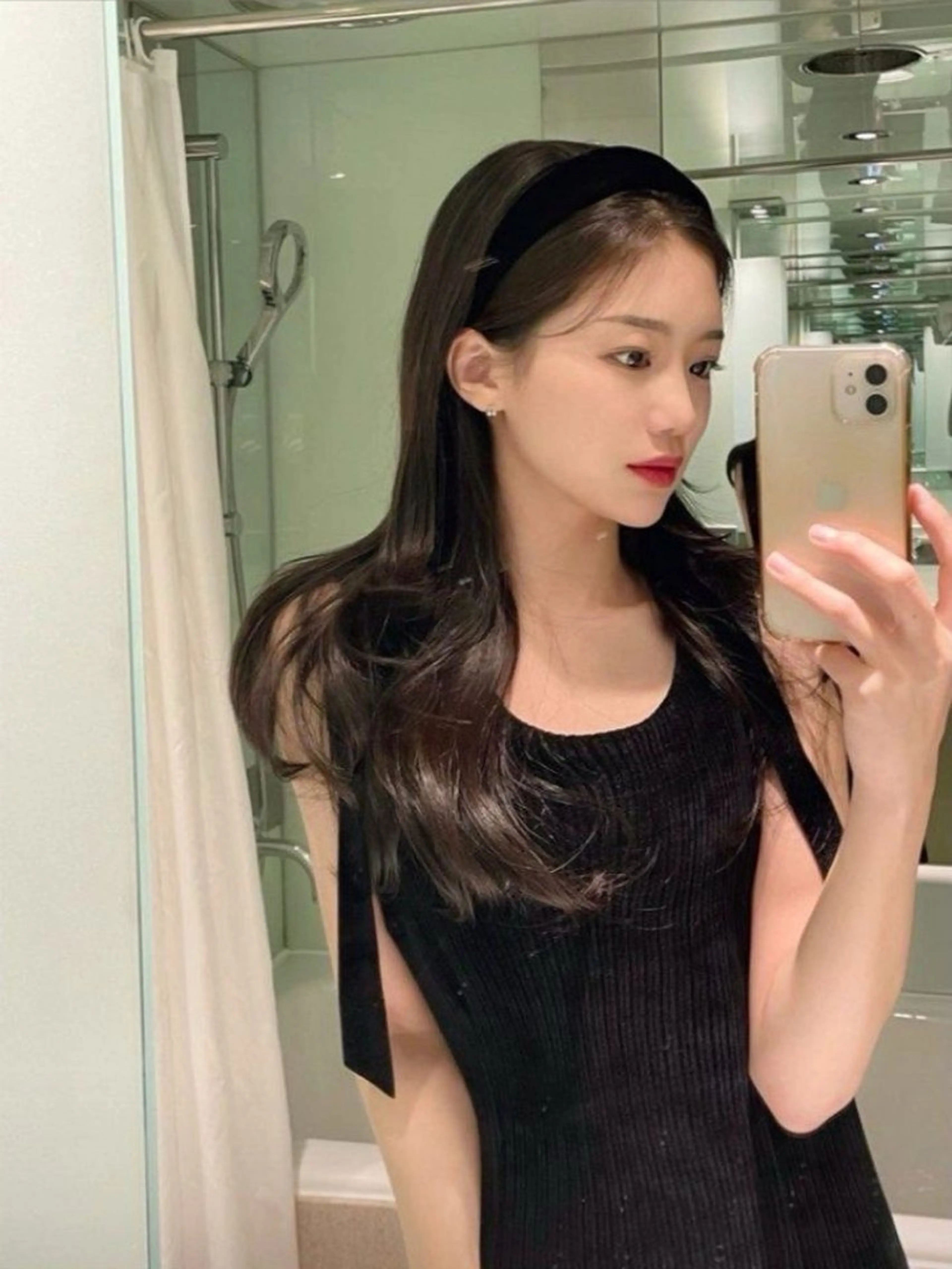 ロング カラー カット ヘアカラー トリートメント 莉乃/縮毛矯正/髪質 改善/艶カラーのヘアスタイル