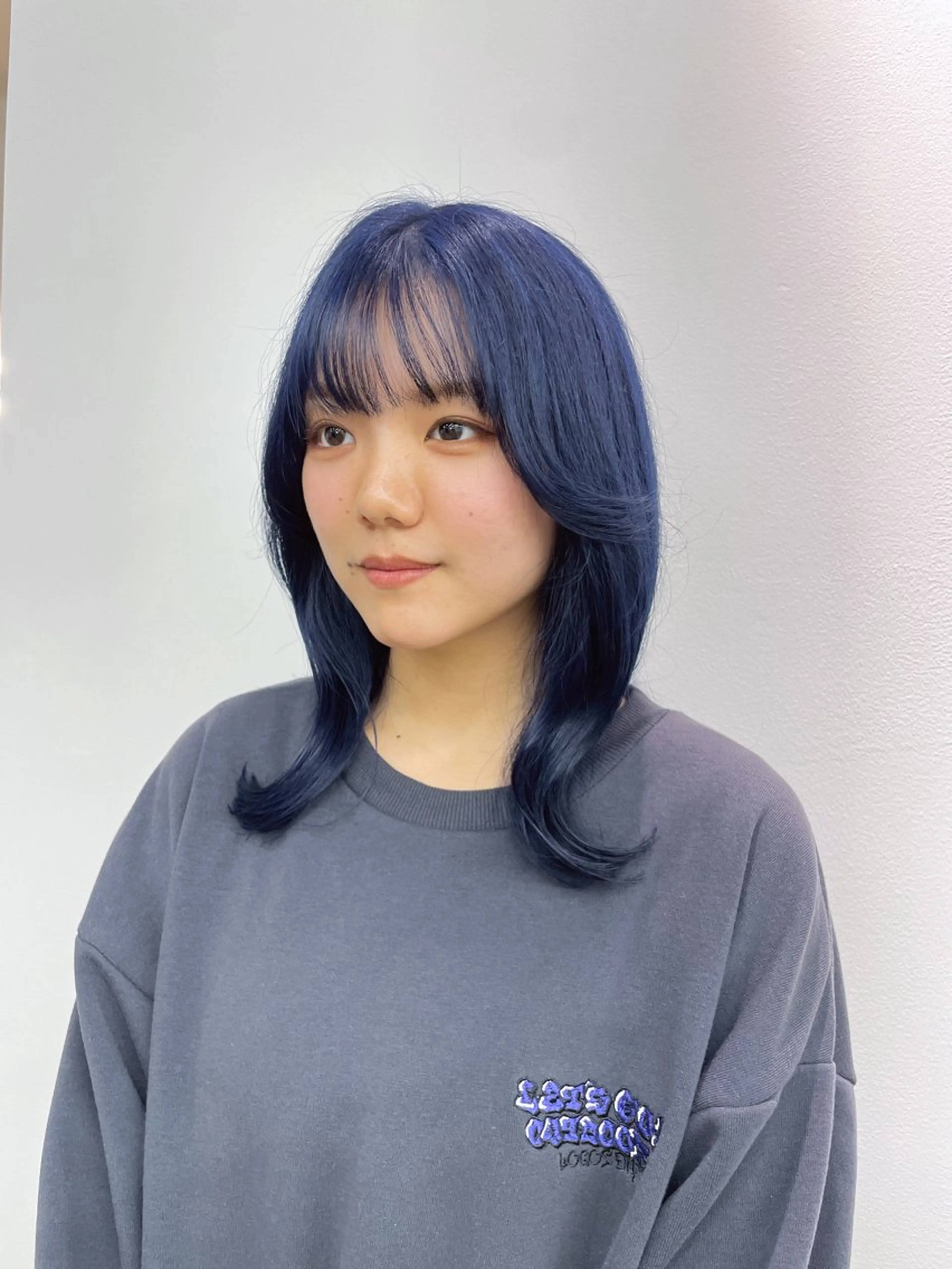 セミロング kana/ ブリーチ/暖色のヘアスタイル