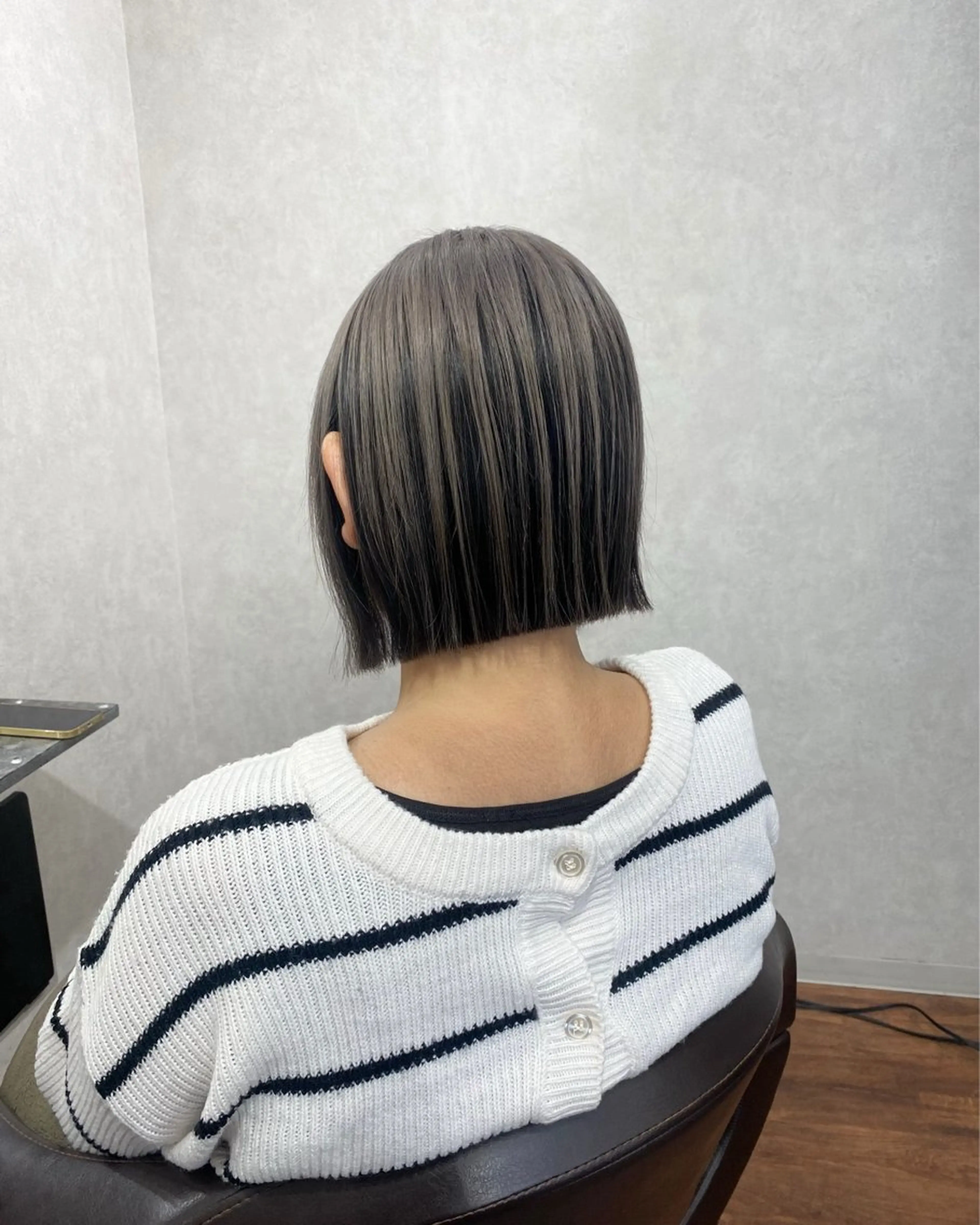 ミディアム _White所属・ＳＨＩ ＺＵのヘアスタイル