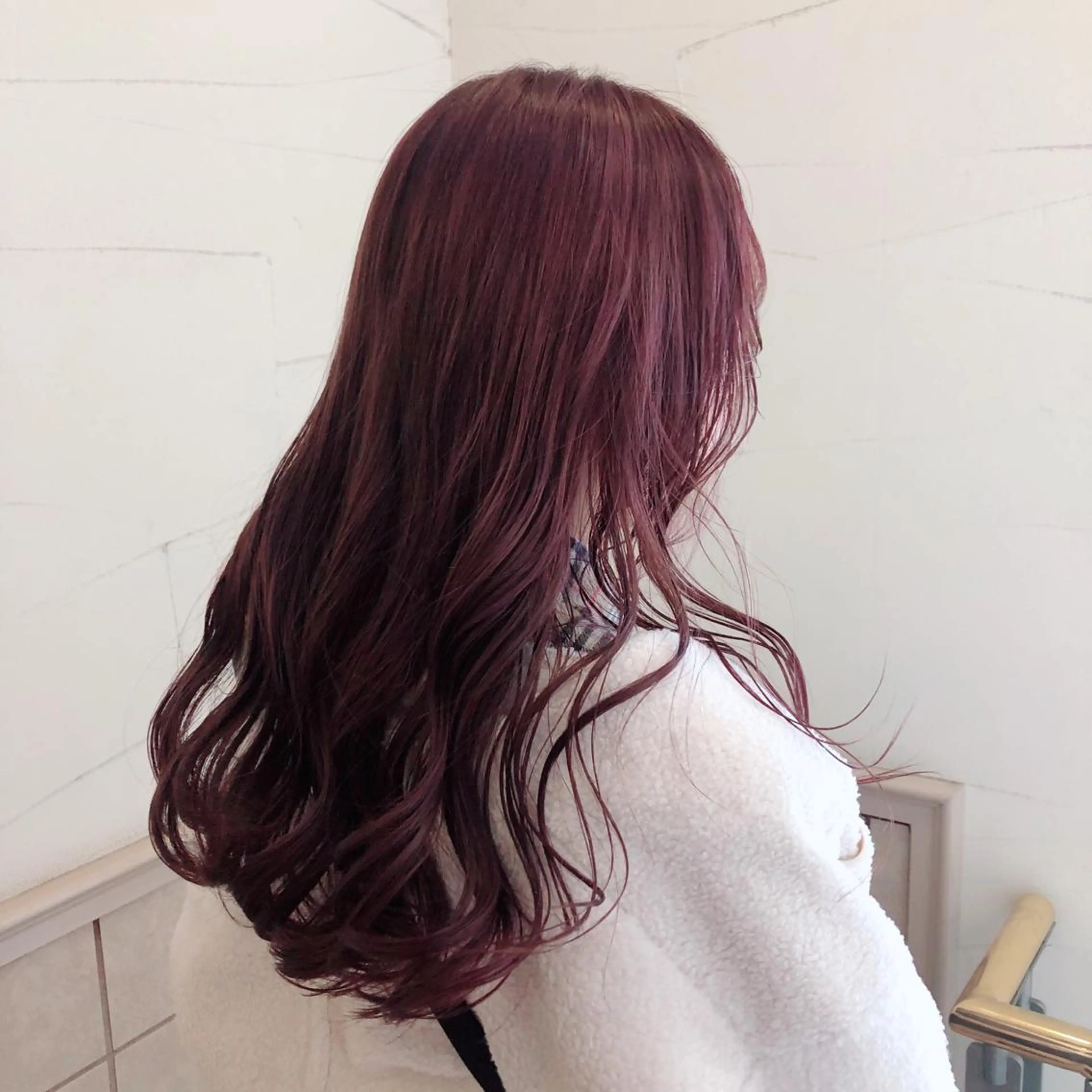 ロング カラー カシス wakana 【ブリーチカラー】のヘアスタイル