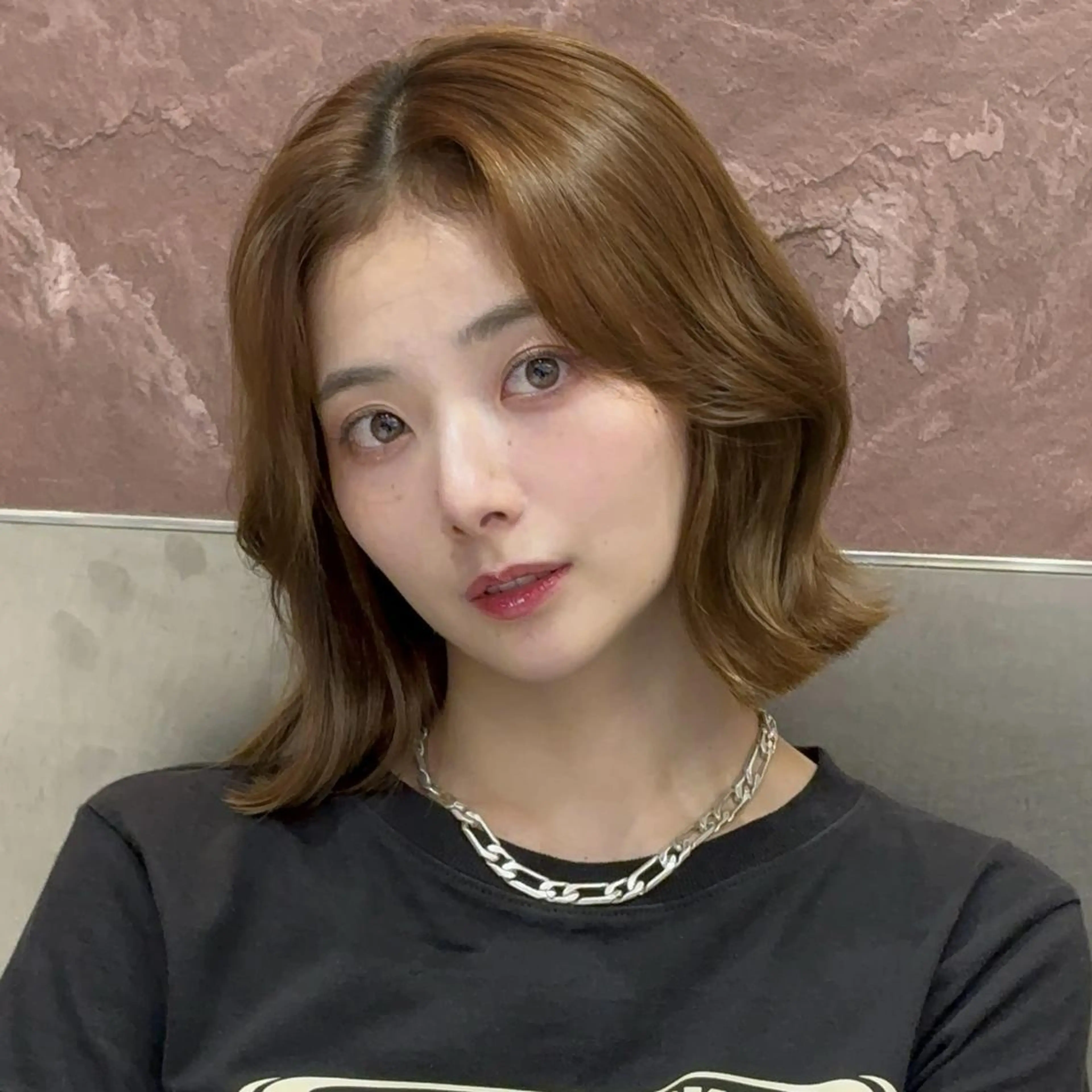 ミディアム カット ヘアカラー 縮毛矯正 トリートメント ロンドガーネット /髪質改善/レイヤーのヘアスタイル