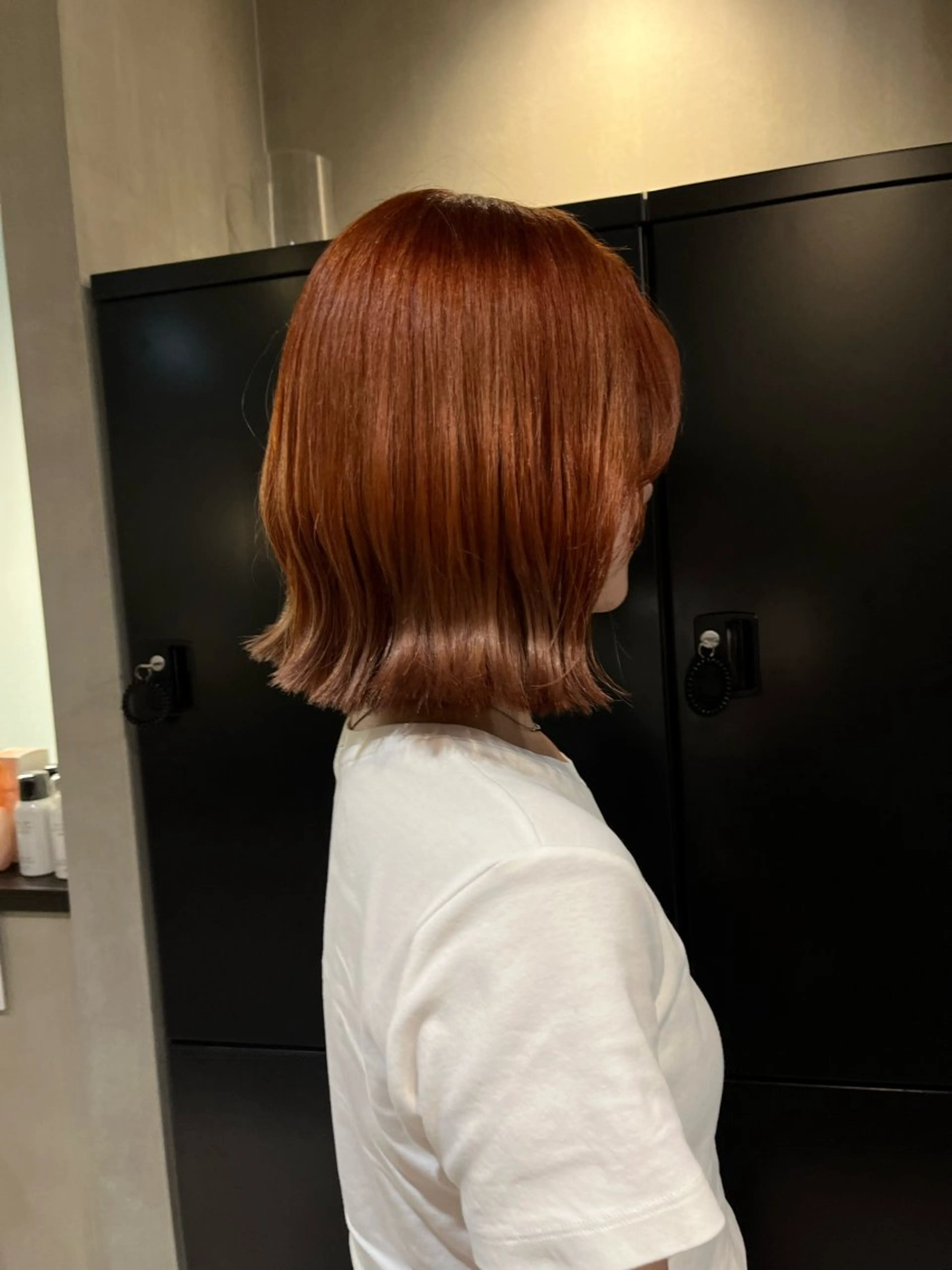 ミディアム 岡田 渚のヘアスタイル