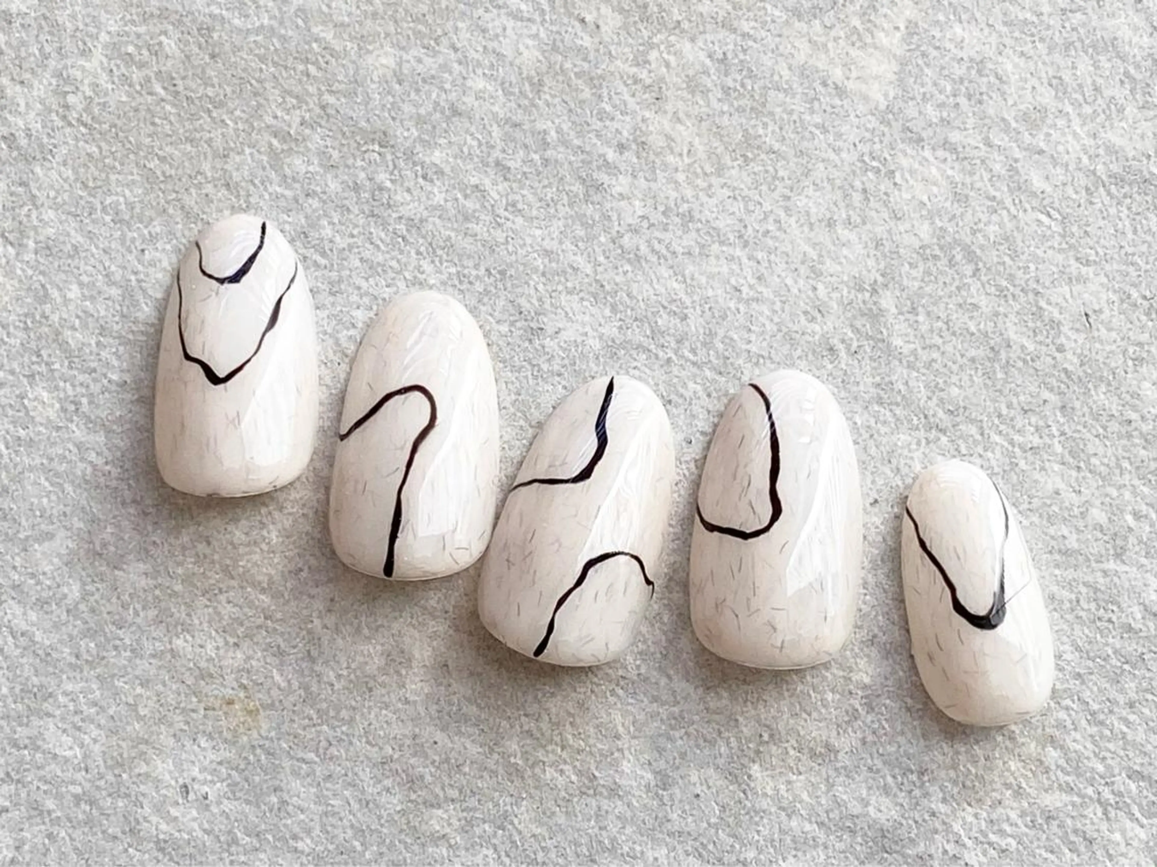 ネイル ハンドネイル フジタ エリカのネイルデザイン