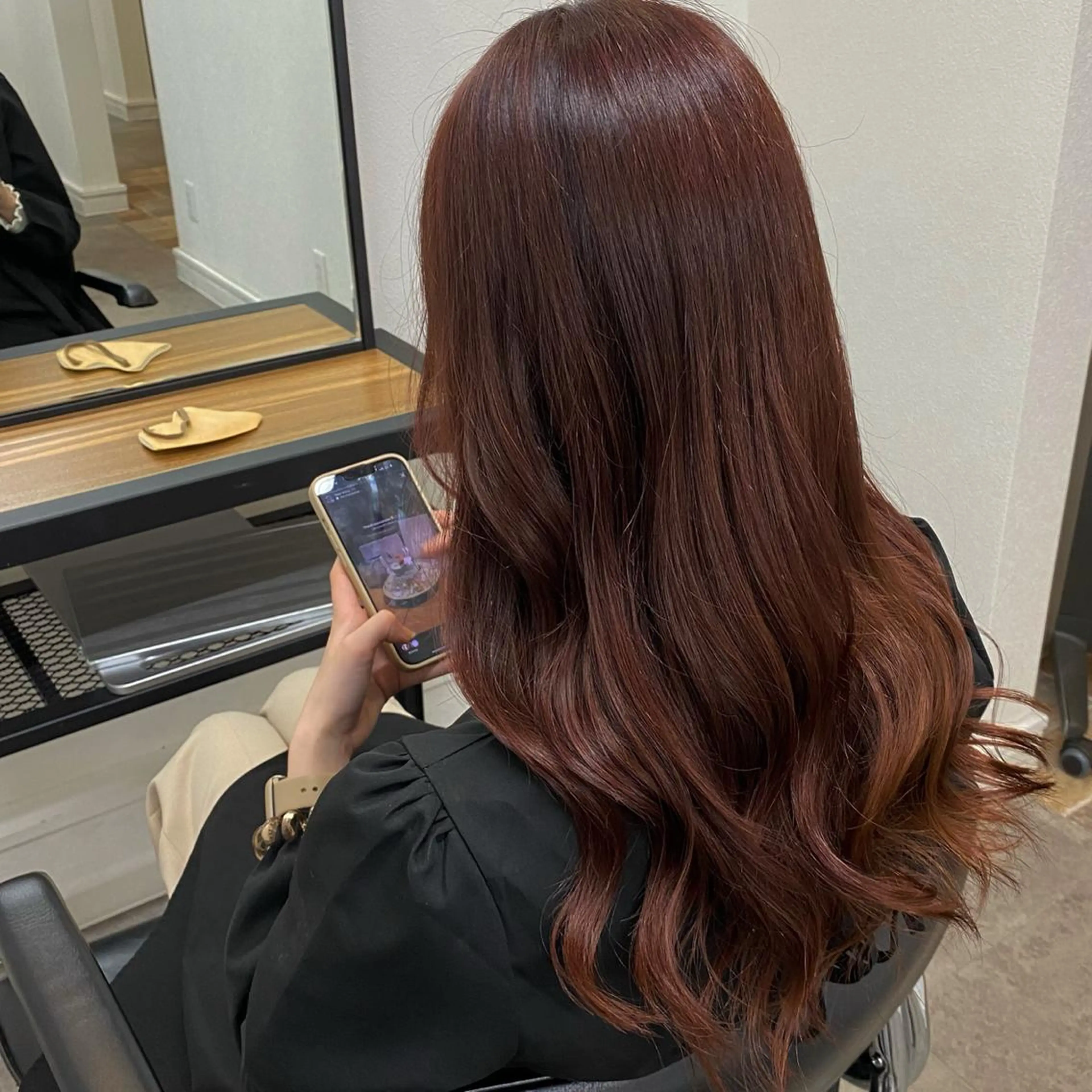 ロング カラー ﾖｼﾀﾞ ﾕｶのヘアスタイル