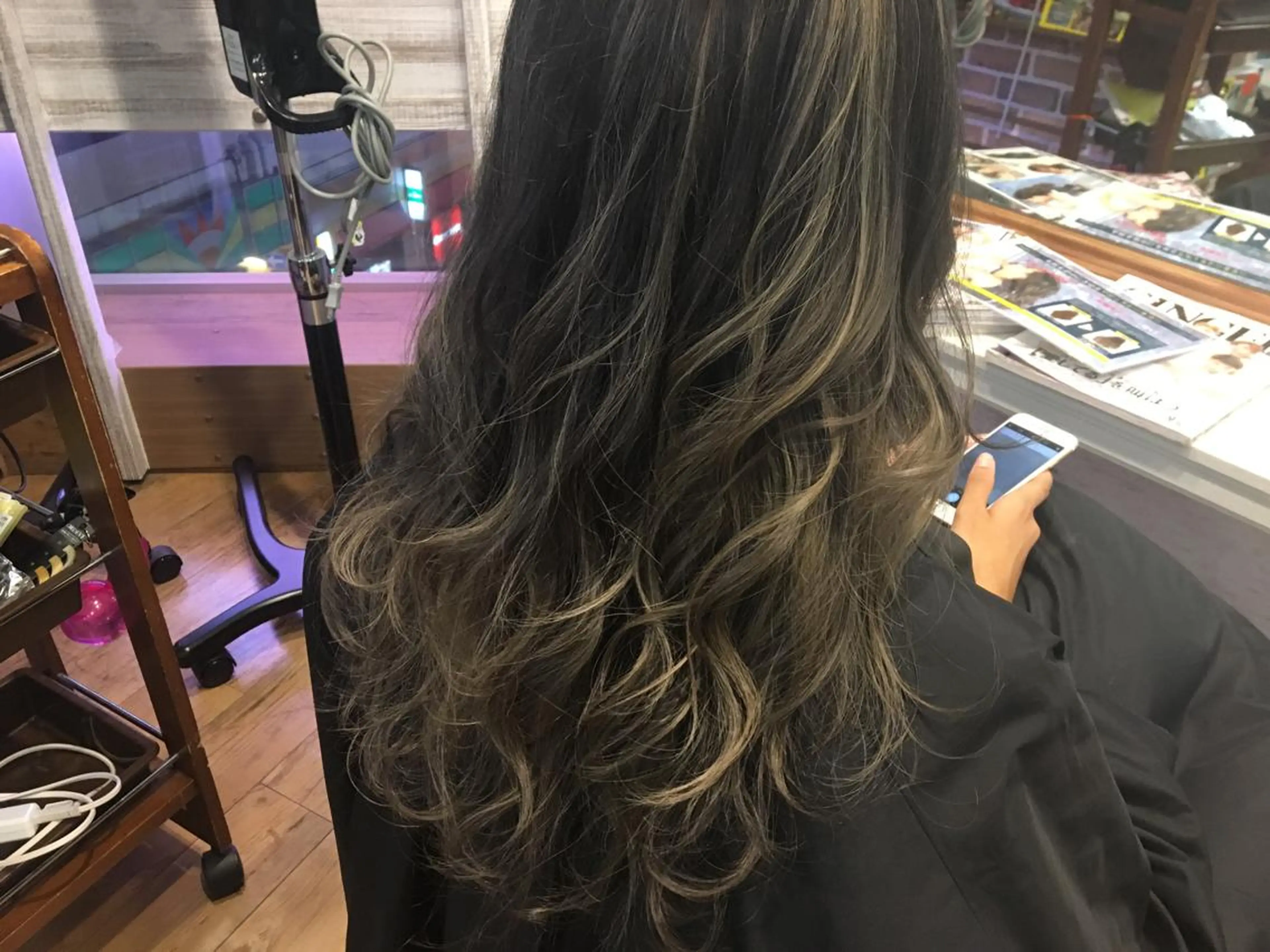 カラー グラデーションカラー ハイライトカラー 池本 弥桜のヘアスタイル