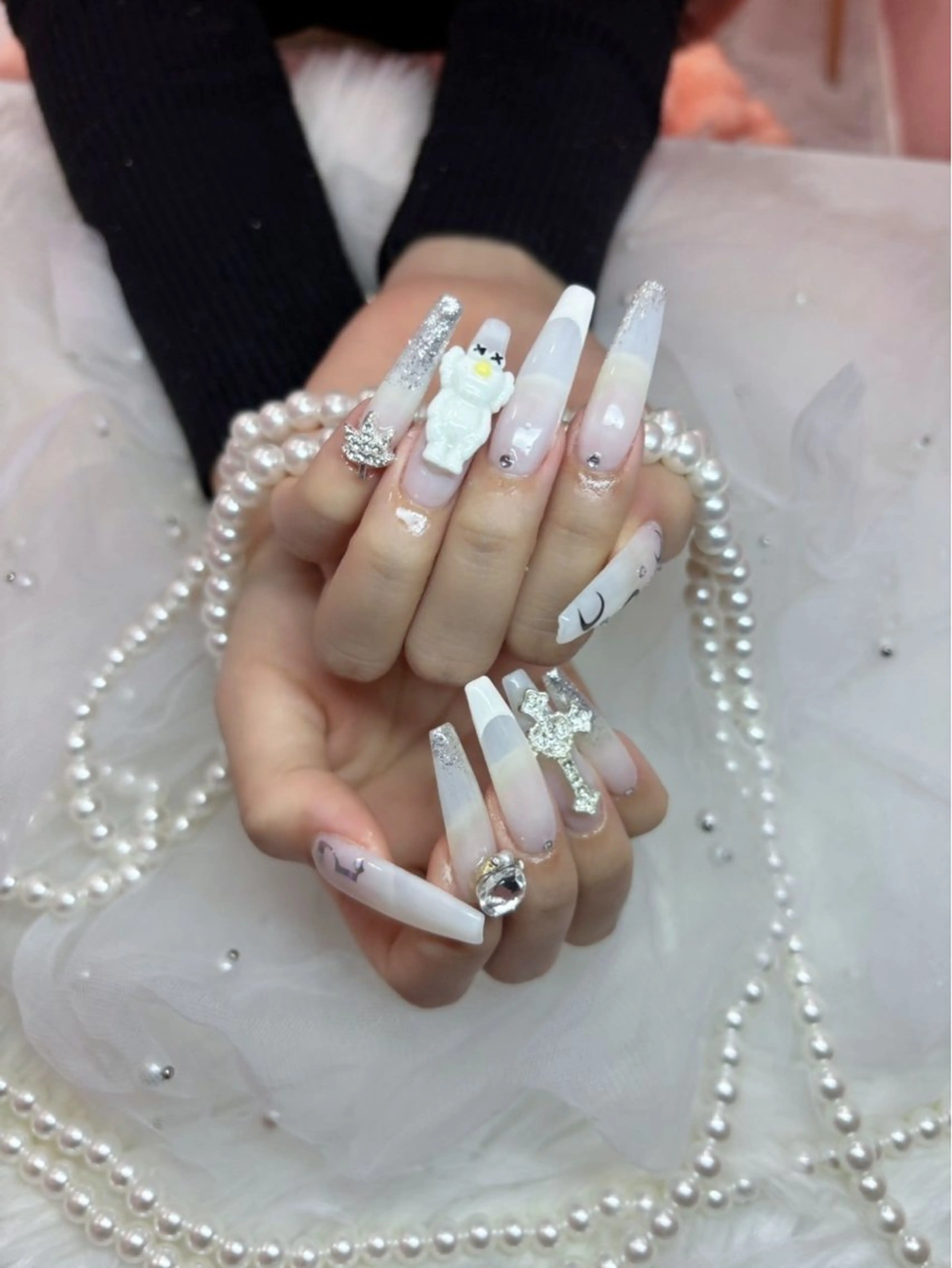 ネイル ロングネイル スカルプネイル ワンホンネイル beautysalon,icy所属・矢野 愛璃のネイルデザイン