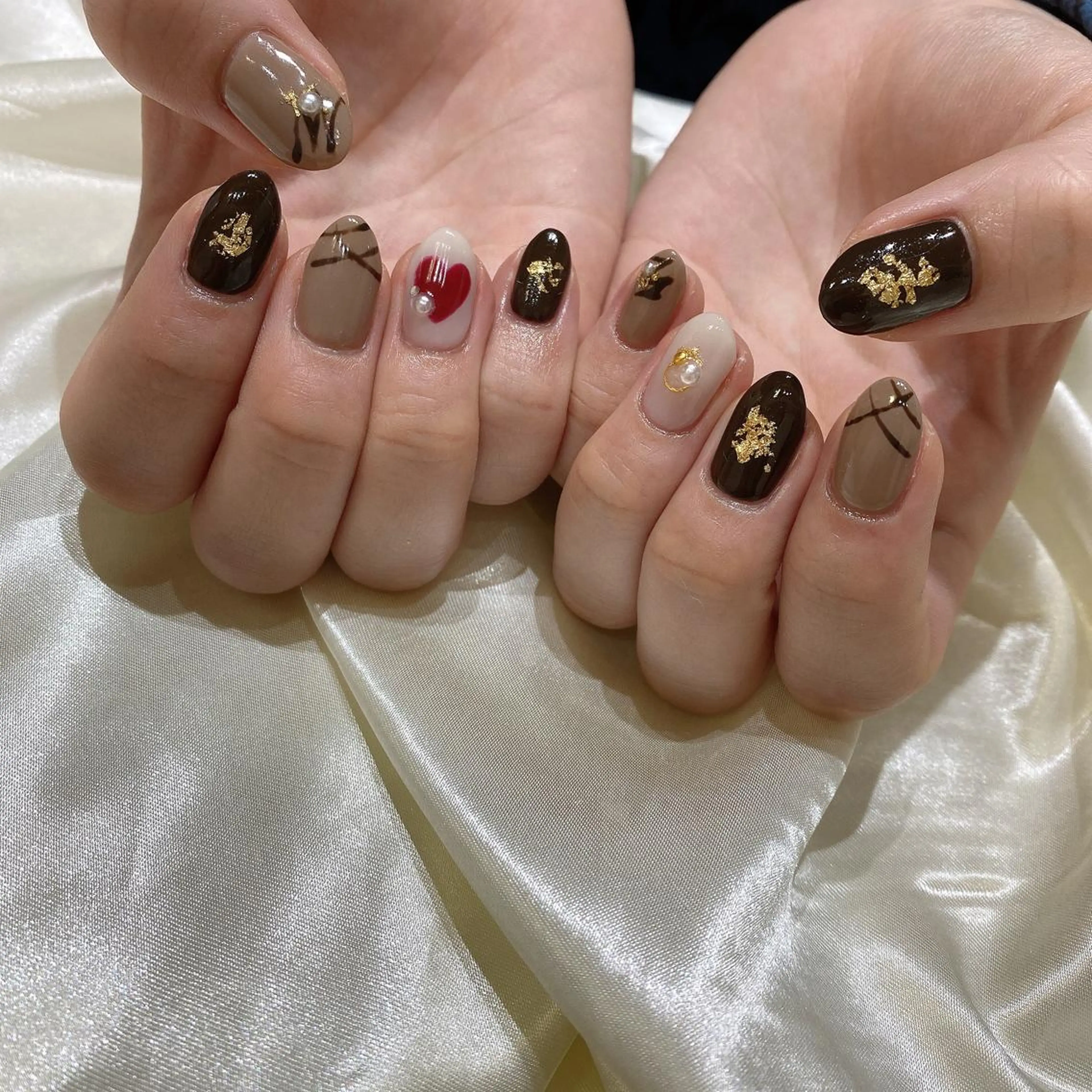 ネイル ハンドネイル 西岡 杏のネイルデザイン