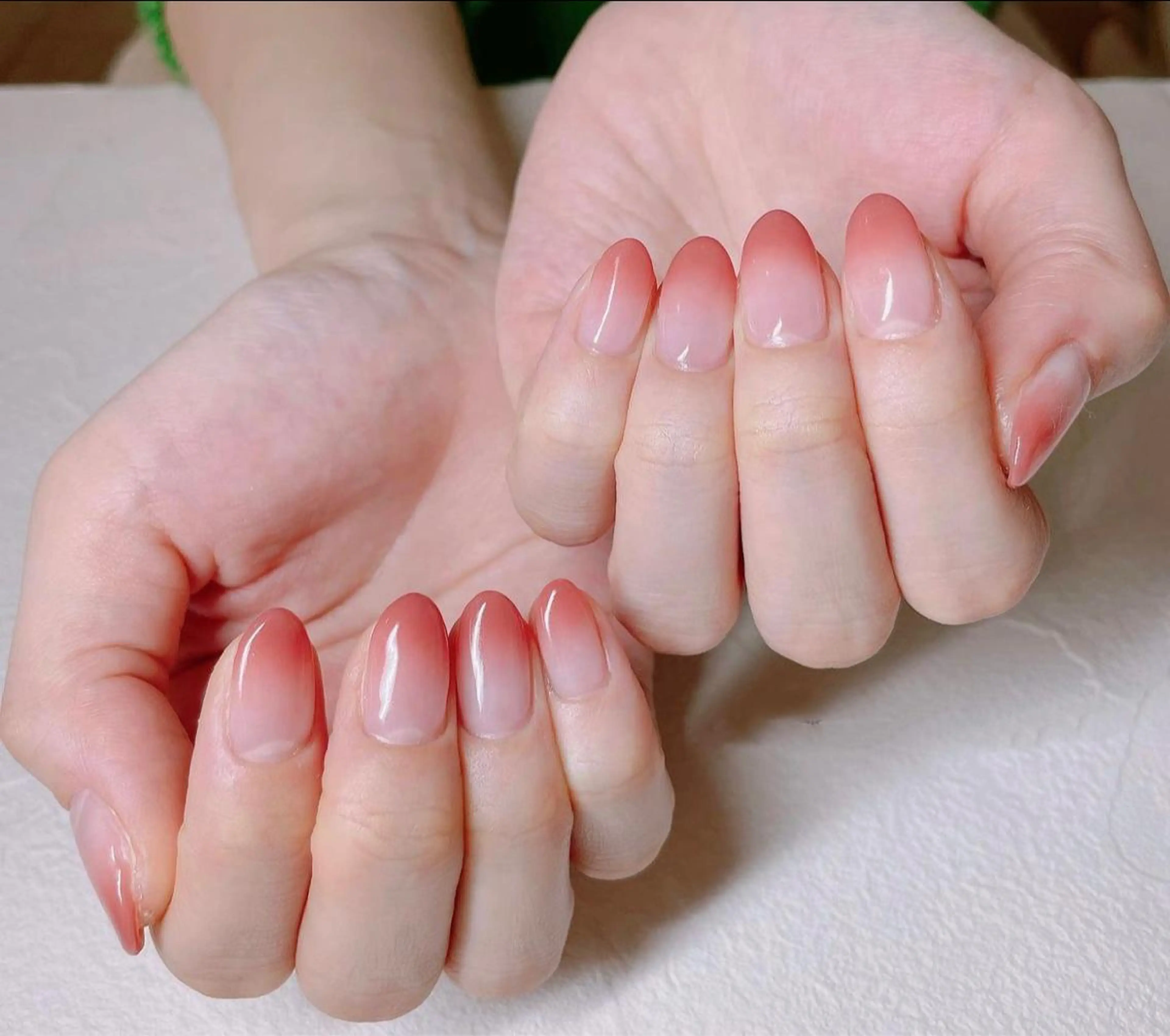 👍👍👍❣️初回ソフトジェルオフ無料❣️ハンドカラーグラデーション!の写真