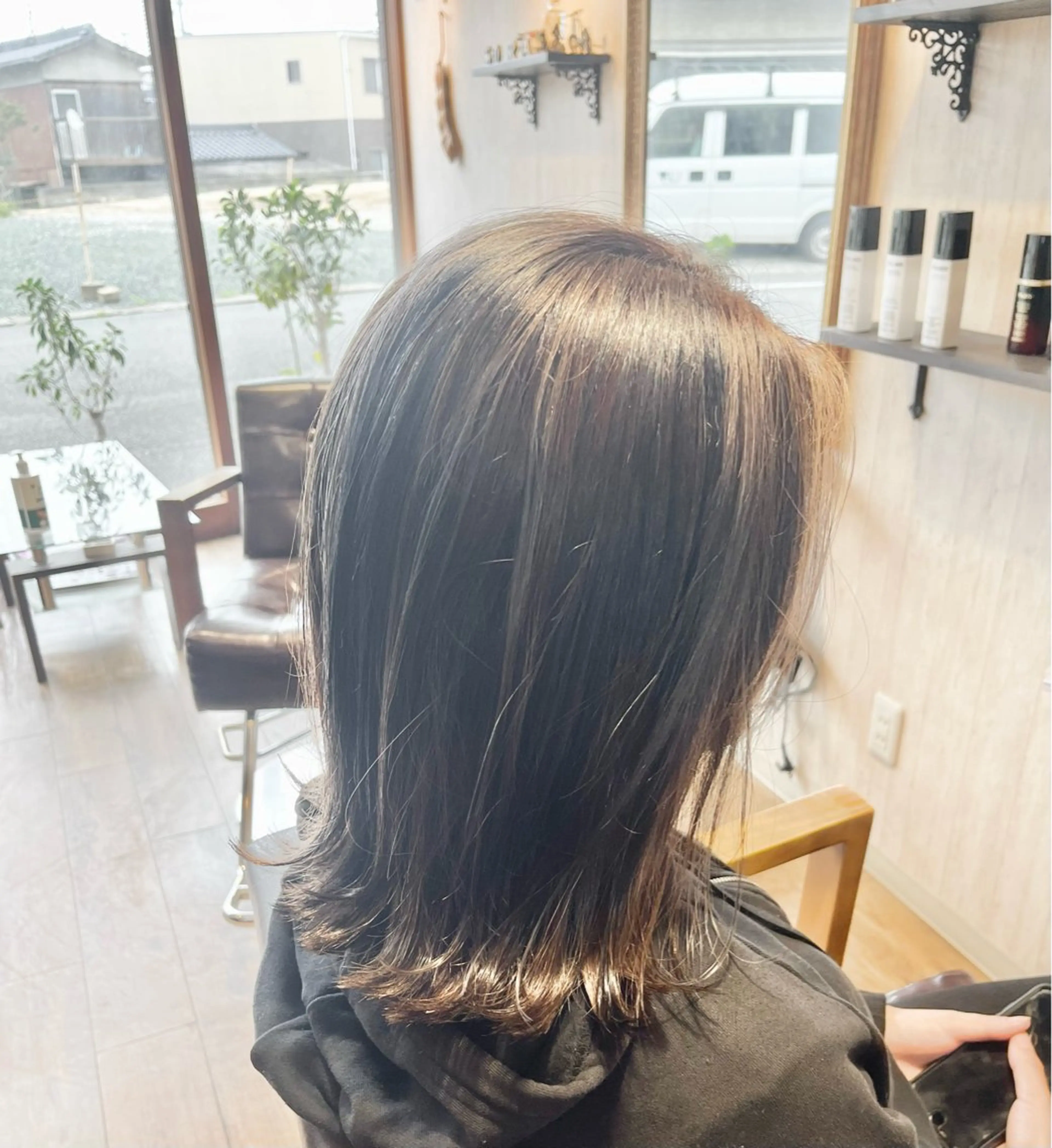 ミディアム カラー ハイライトカラー ハイライト カット ヘアカラー トリートメント SORA所属・ＳＯＲＡ Ｉｉｅのヘアスタイル