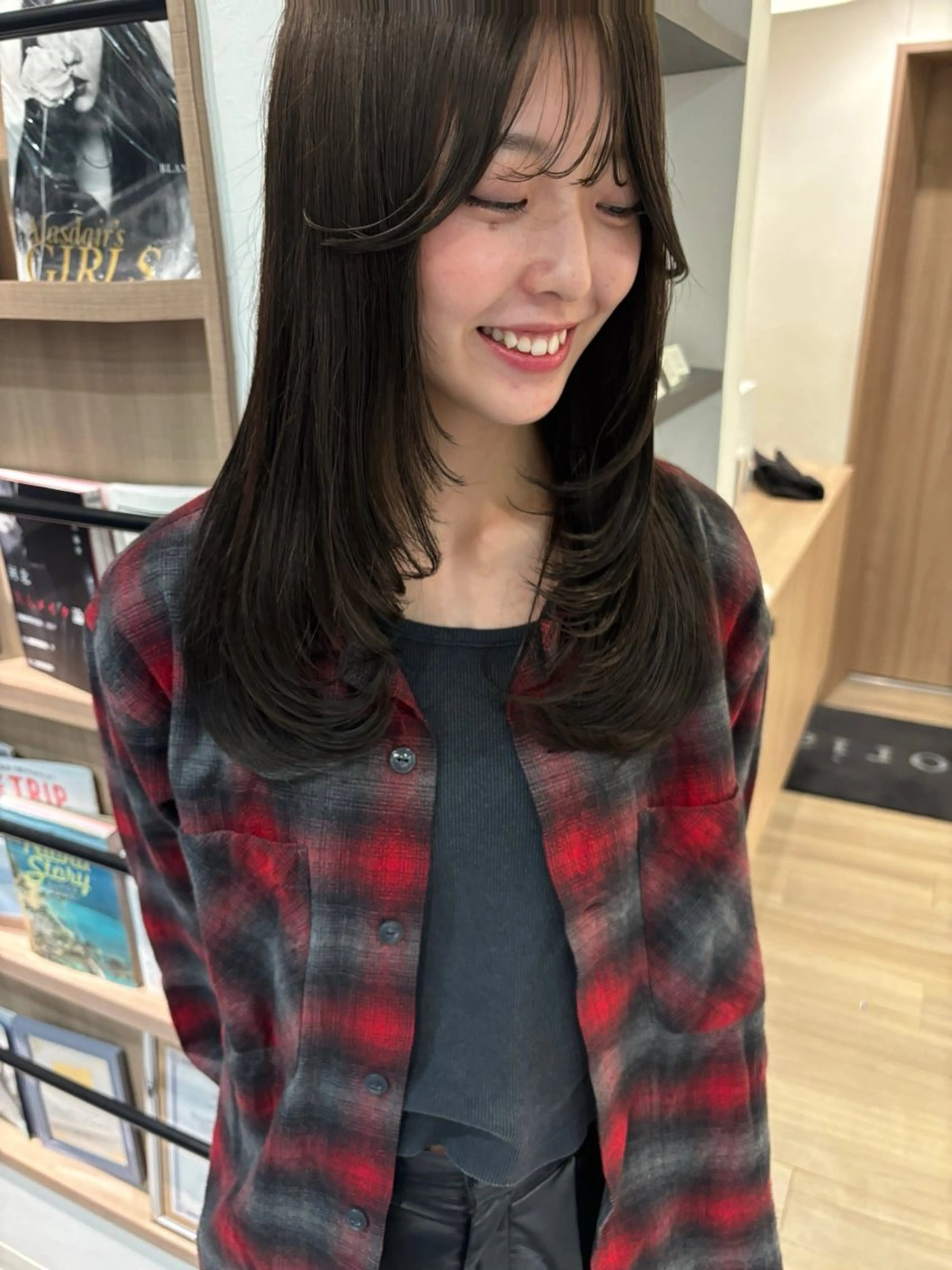 セミロング トリートメント モテ髪‎🫧赤み消し カラー表参道きょうこのヘアスタイル