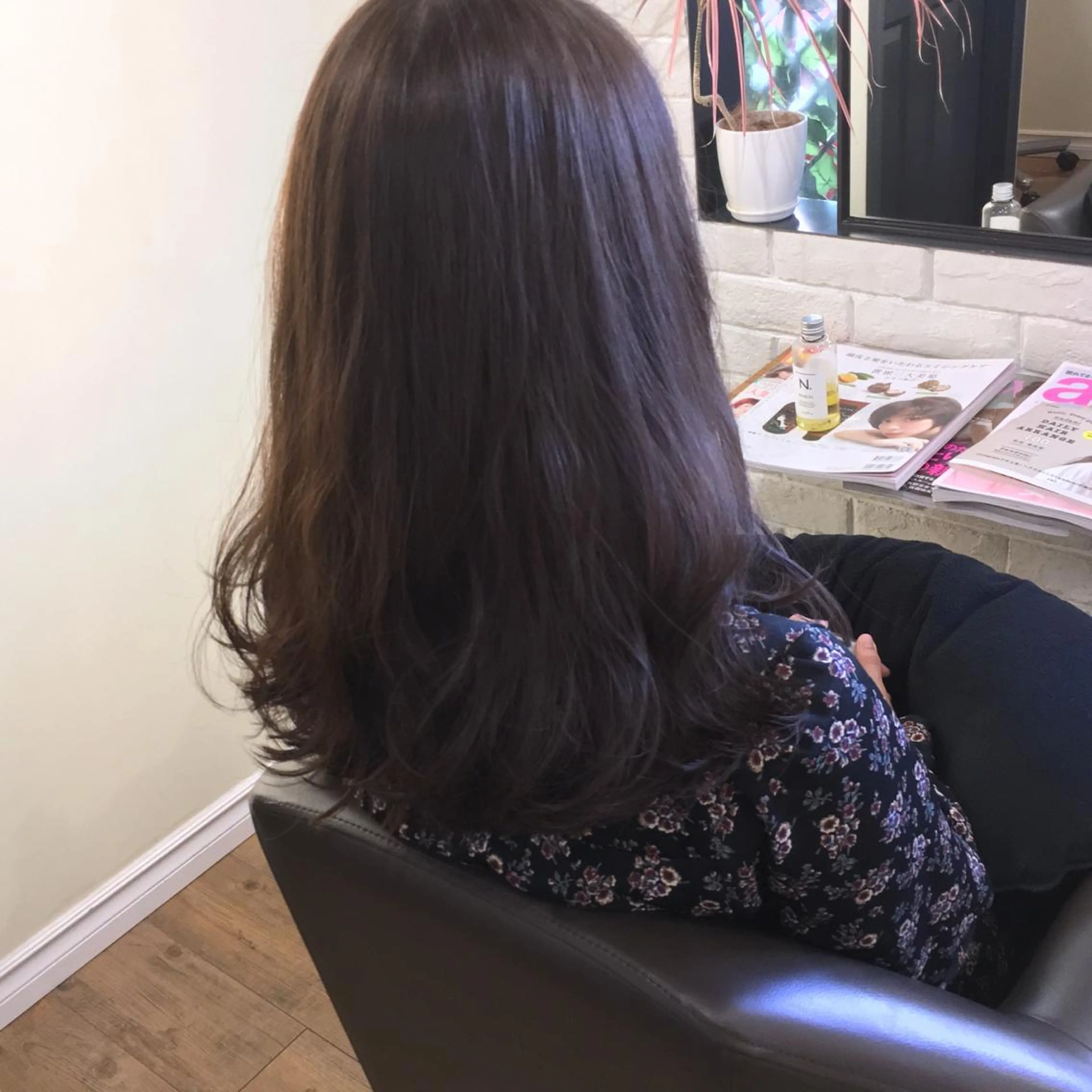 セミロング カラー アディクシーカラー 上川 美幸のヘアスタイル