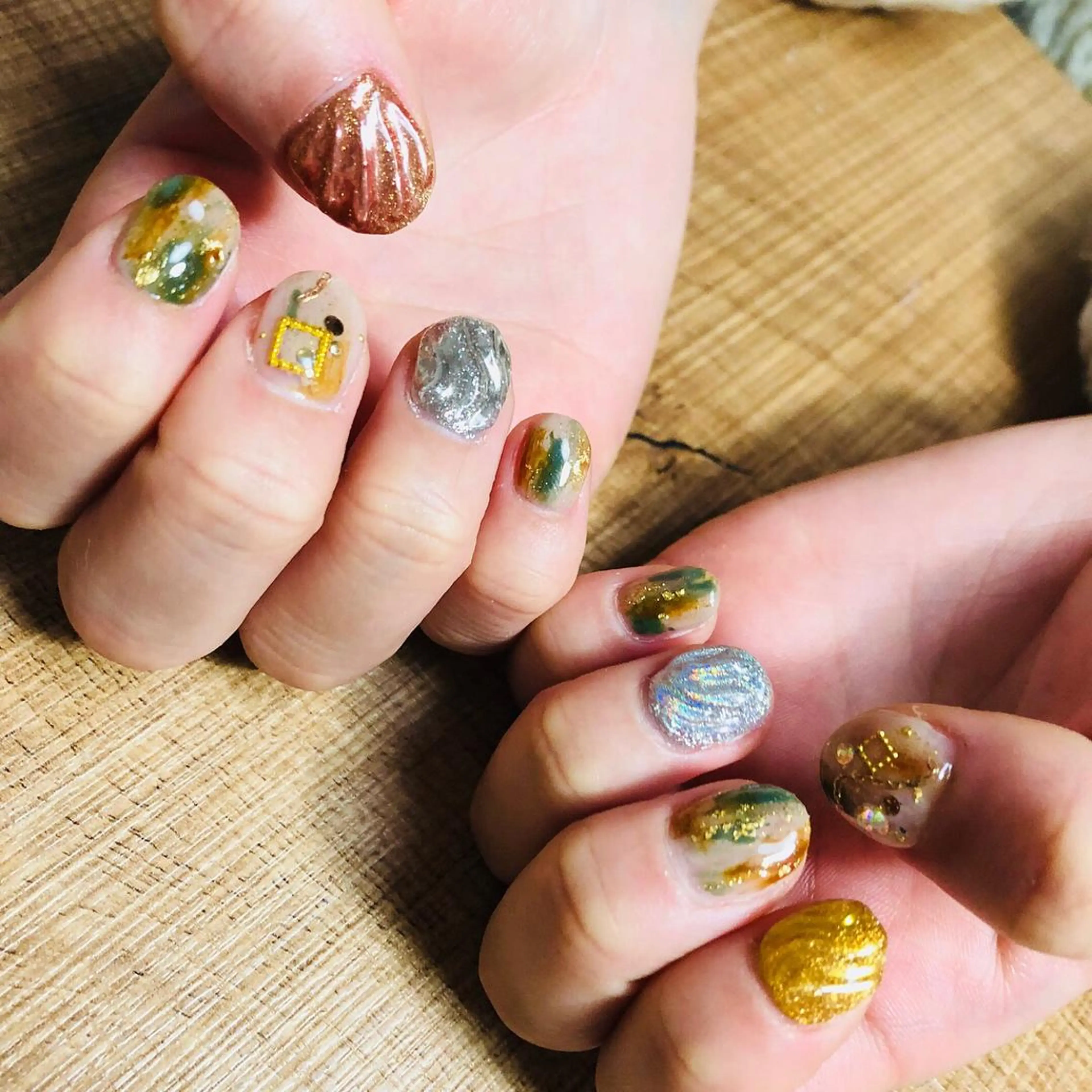 ネイル 安藤 Charlotteのネイルデザイン