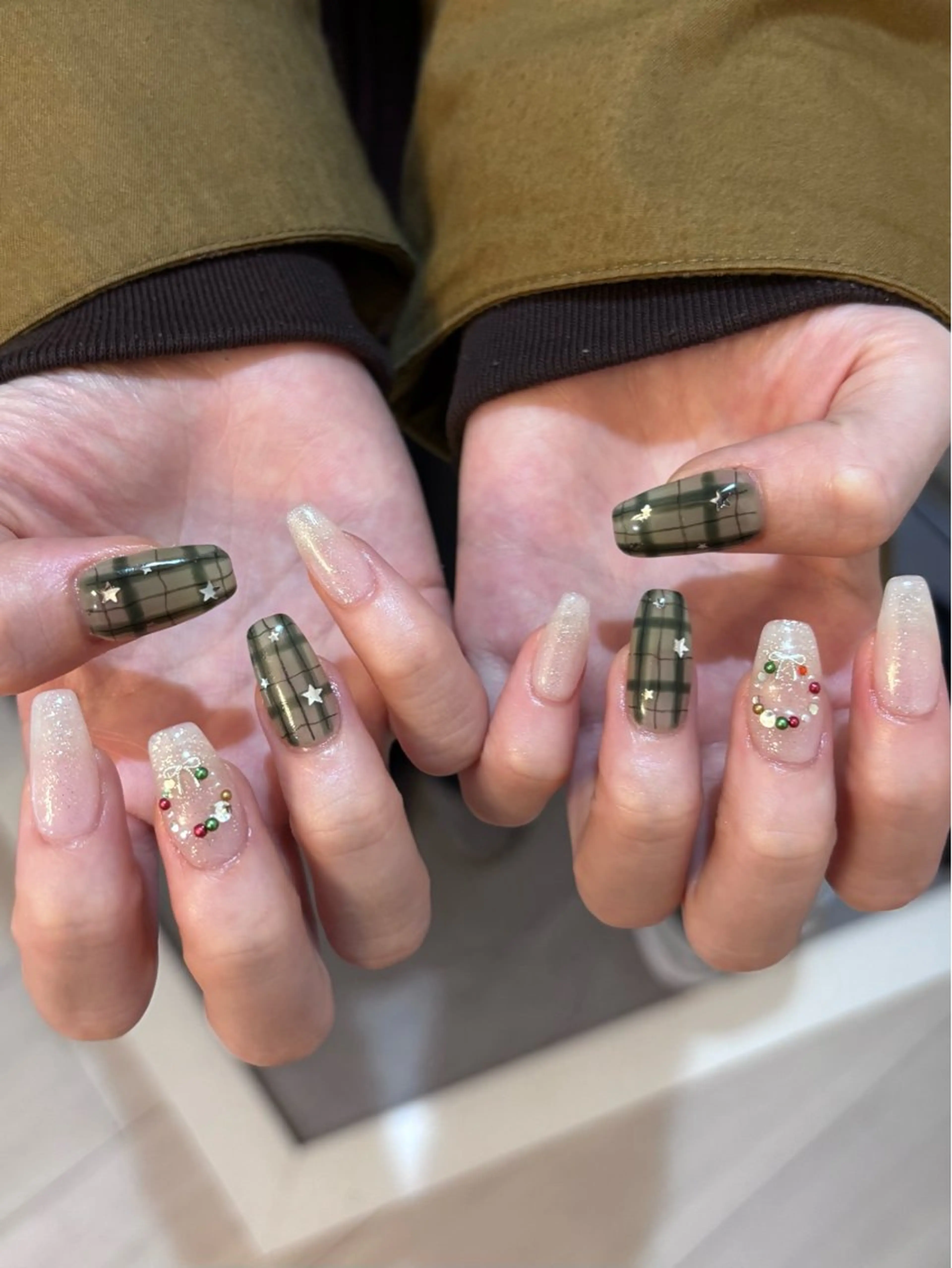 ネイル ハンドネイル mimi 高石桃朱のネイルデザイン