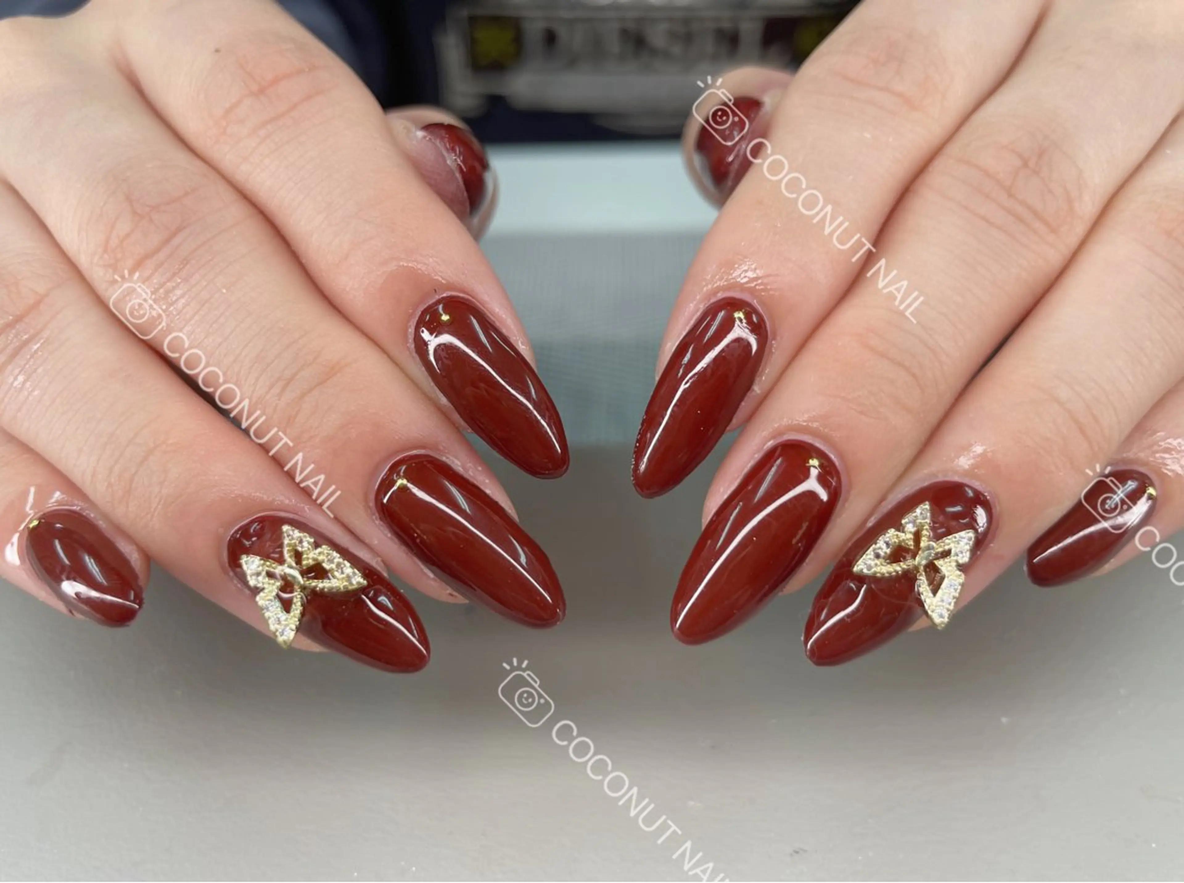 ネイル ハンドネイル 神田 ココナッツのネイルデザイン