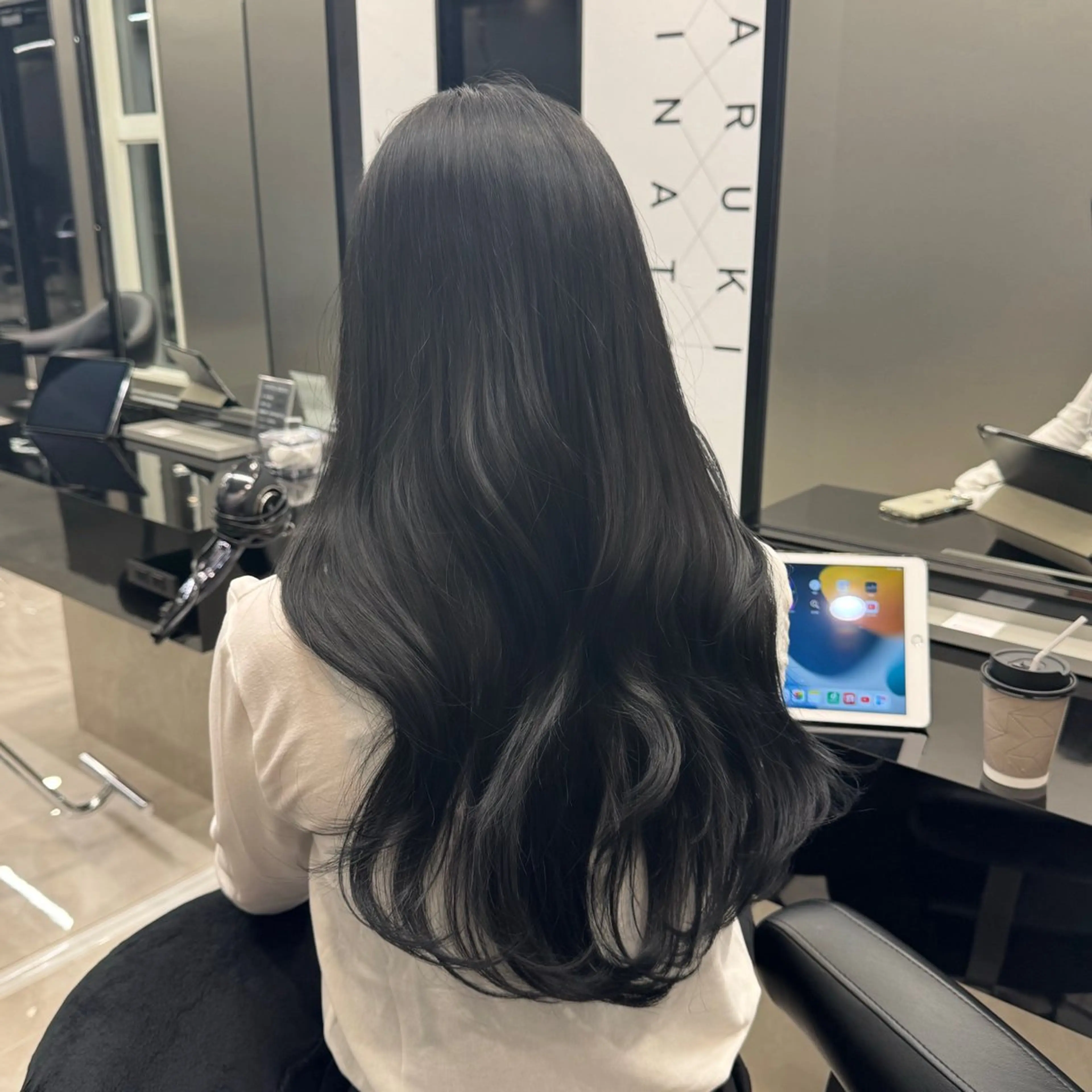 セミロング カラー カット ヘアカラー トリートメント HARUKI MINATO Japan SENDAI所属・🌈【透明感・韓国 ヘア】がっきー🌈のヘアスタイル