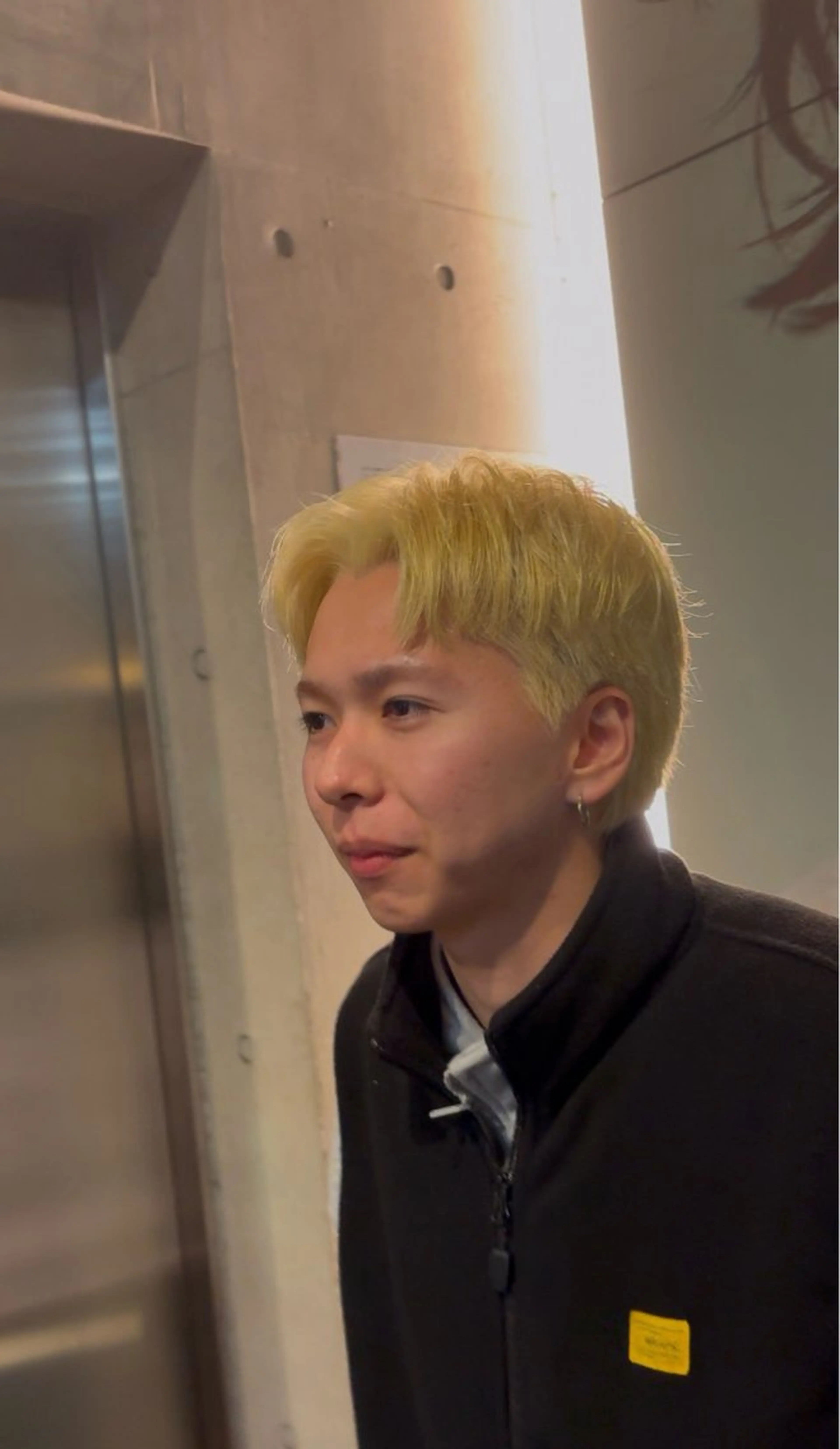 カラー メンズ メンズブリーチ メンズハイトーン ブリーチ ハイトーンカラー ヘアカラー オブヘア表参道店所属・オブヘア表参道 竹入優将のヘアスタイル