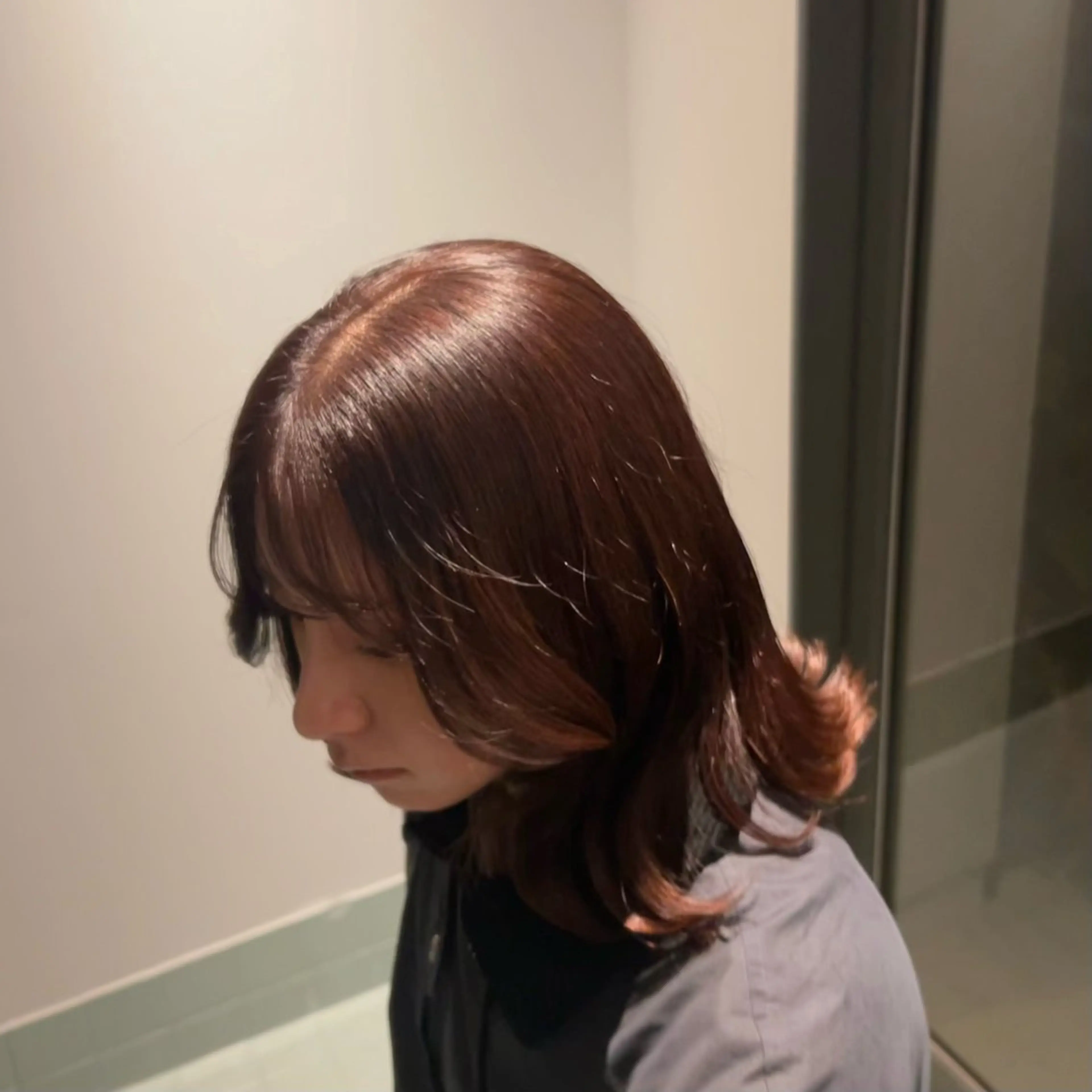 カラー MUKU 市川 莉花のヘアスタイル