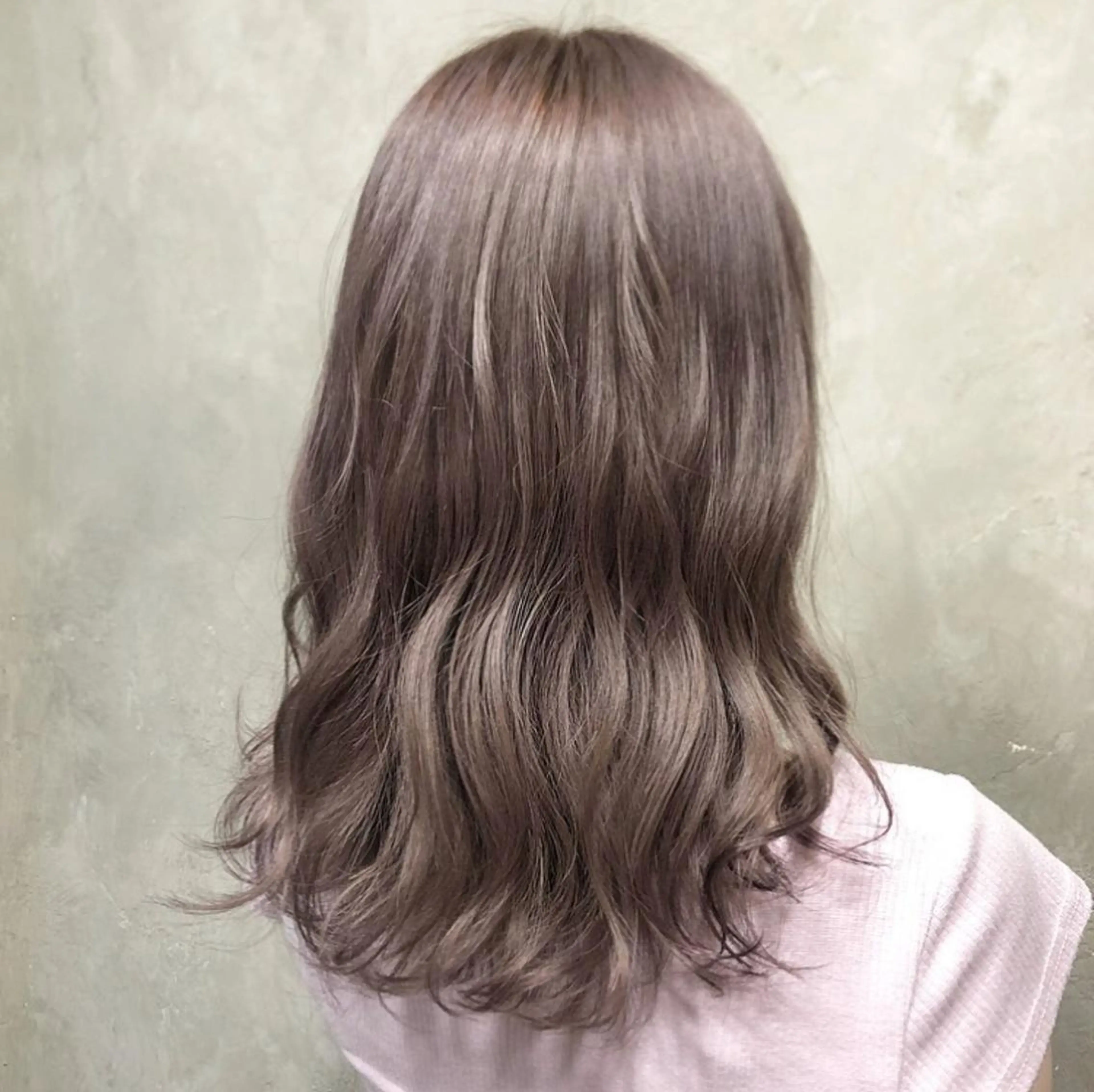 ミディアム カラー パーマ ヘアアレンジ メンズ 艶ピンク*ヘアセット 🌙shioriのヘアスタイル