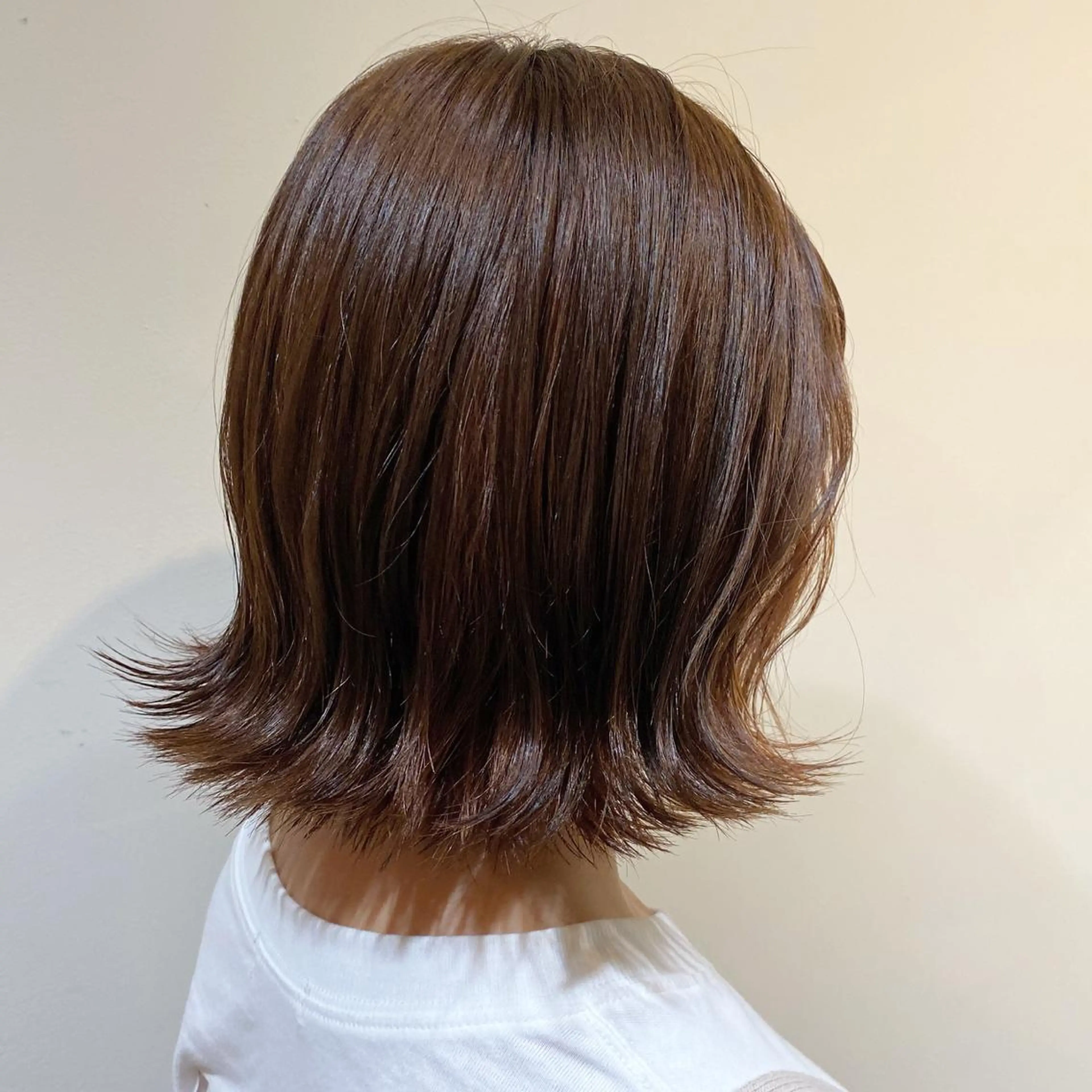 ショート カラー ヘアアレンジ ブラウンカラー オレンジ オレンジブラウン 伊藤 玲衣のヘアスタイル