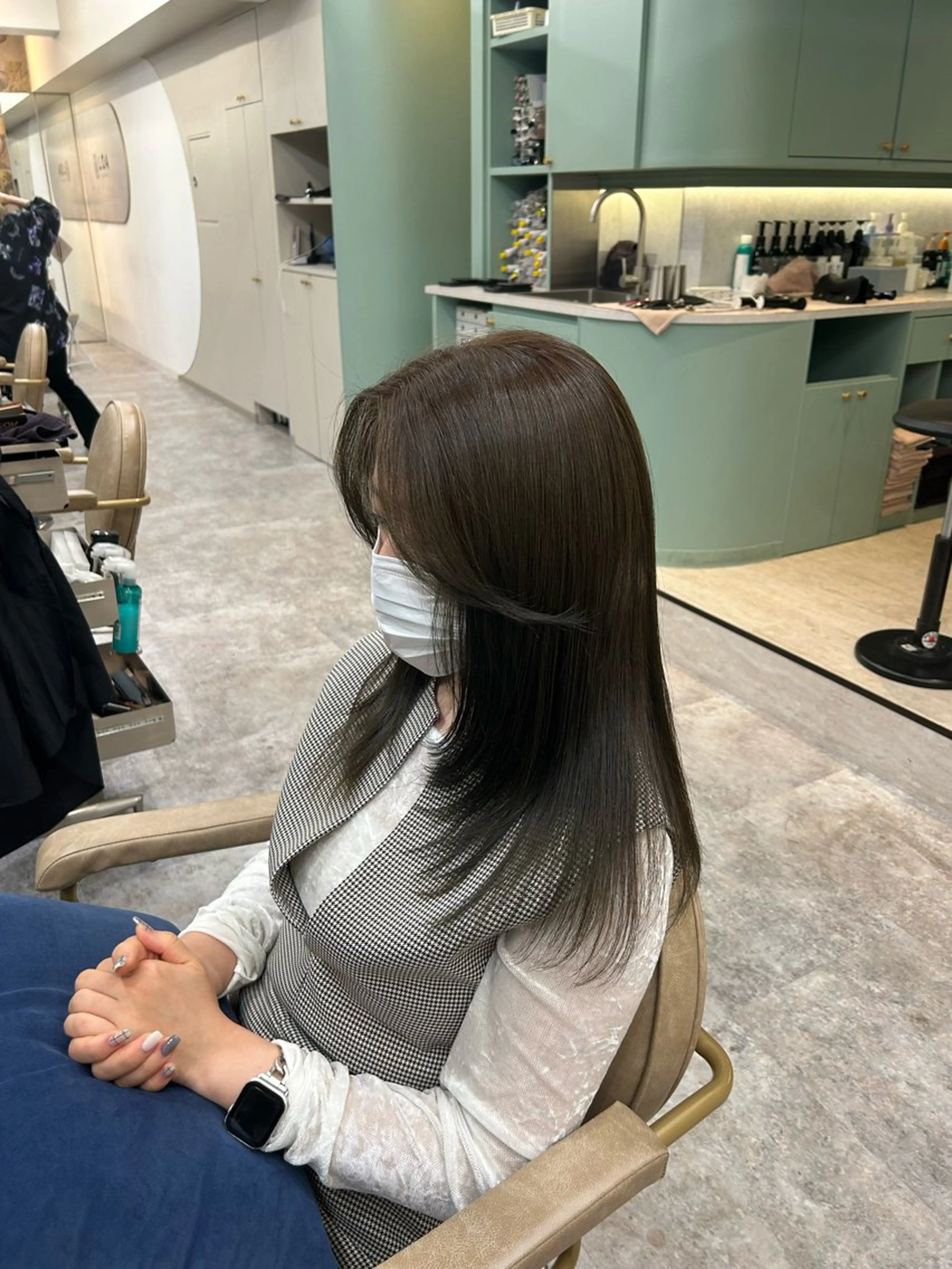 ロング ヘアカラー LOA Ririのヘアスタイル