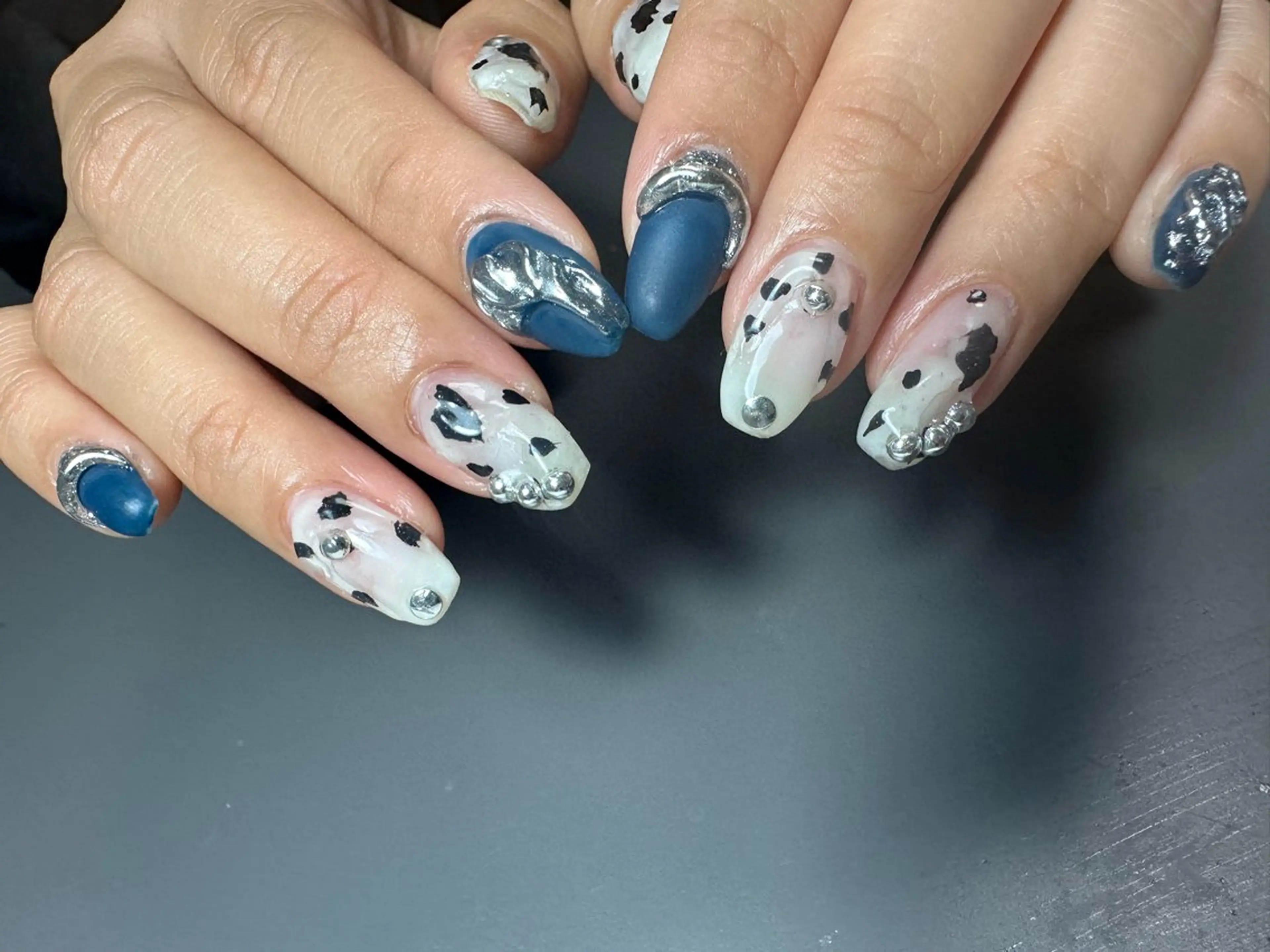 ネイル 12 designのネイルデザイン