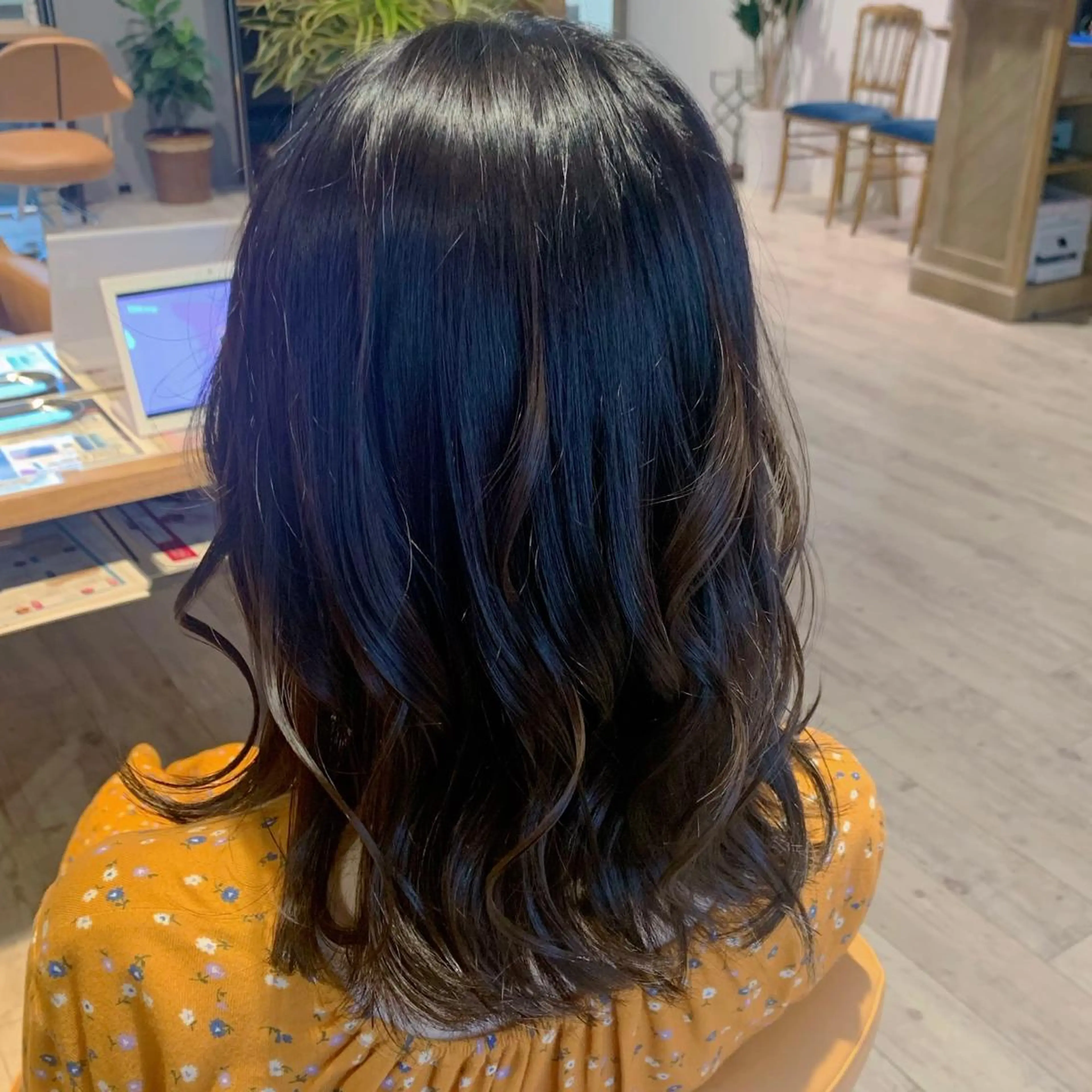 セミロング 髪質改善 🫧‪しろがねのヘアスタイル