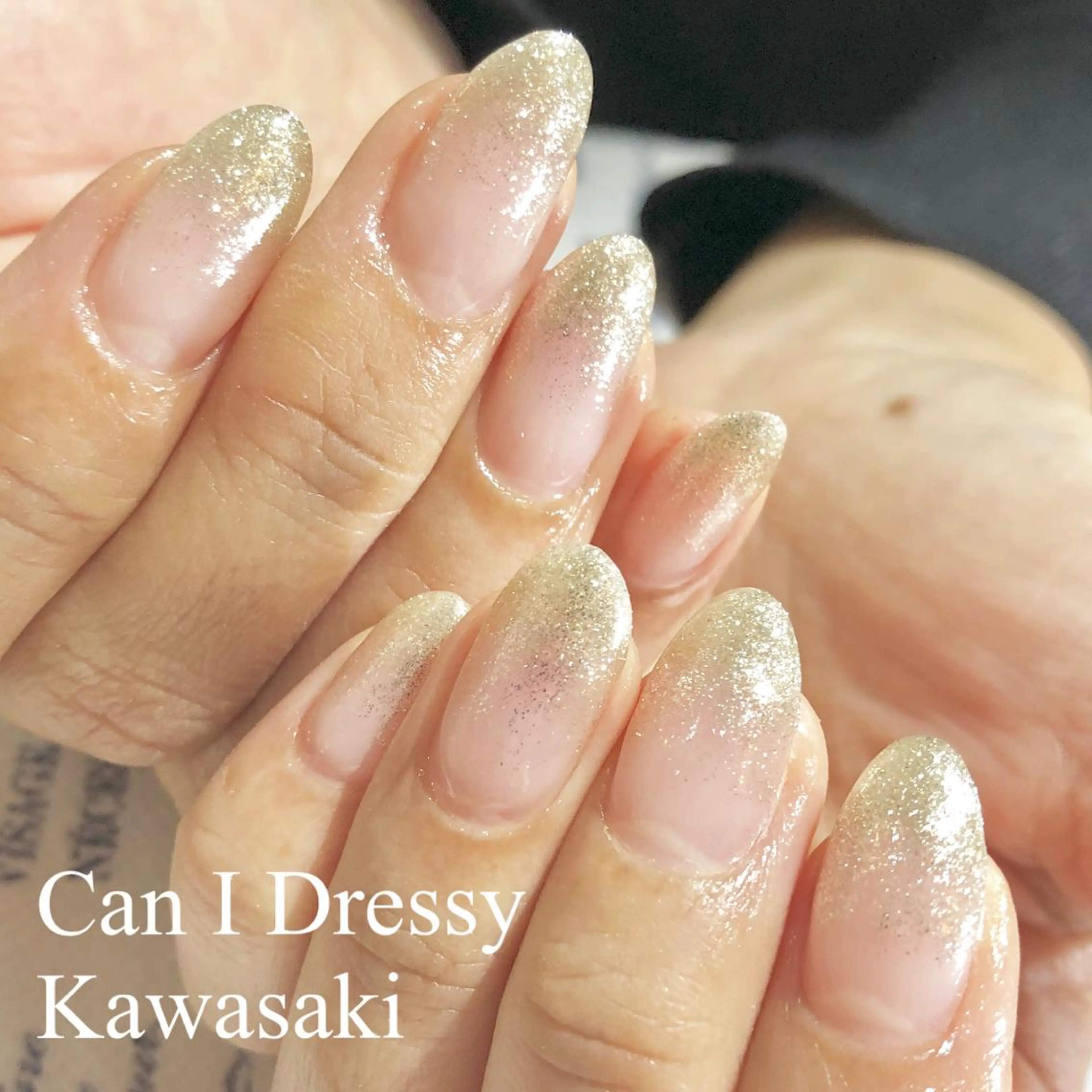 ネイル ゴールド 冬ネイル クリスマス ハンドネイル Can I 川崎店 三島 久美子のネイルデザイン