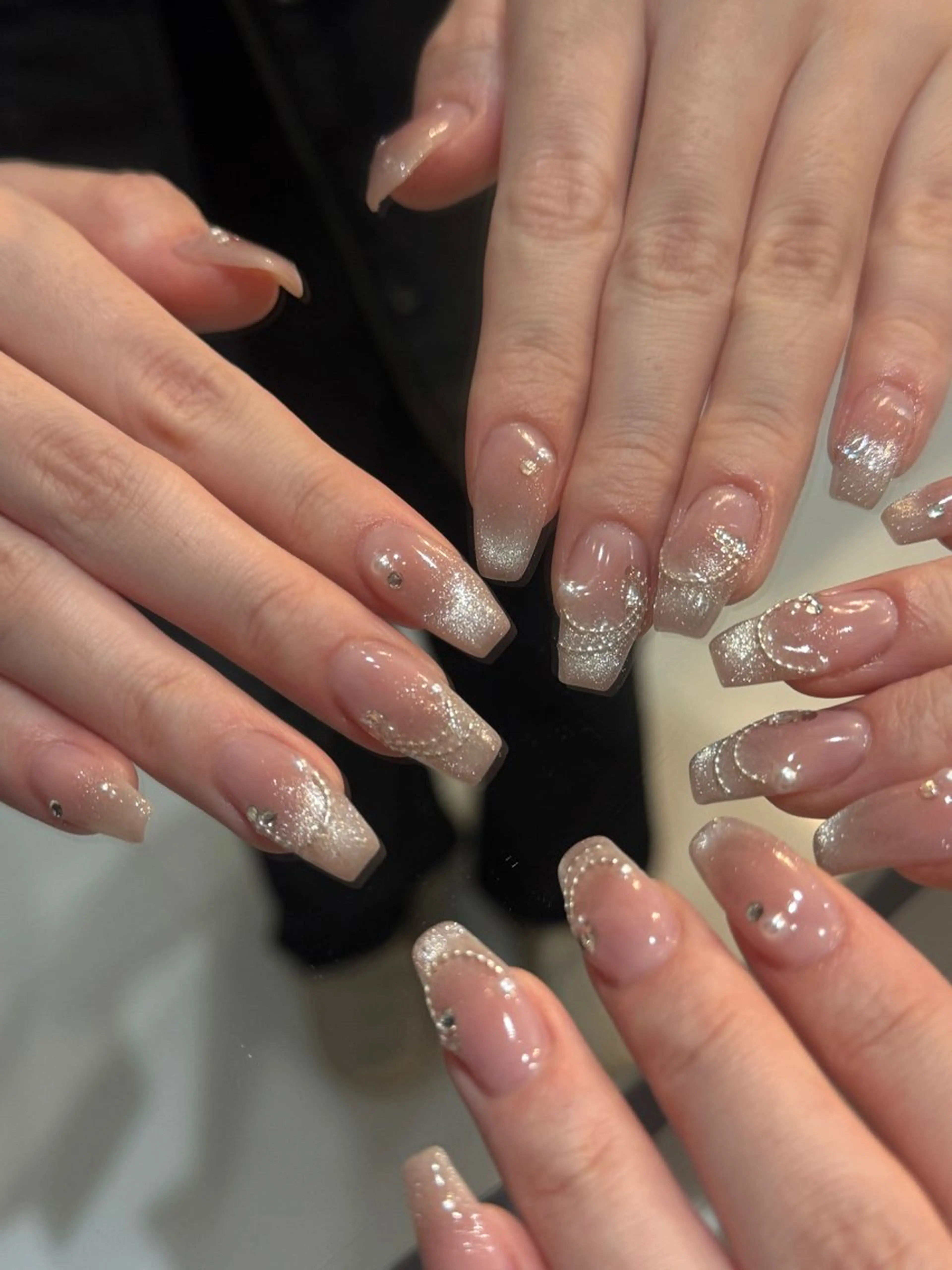 セミロング ハンドネイル Nailsalon M-crystalのネイルデザイン