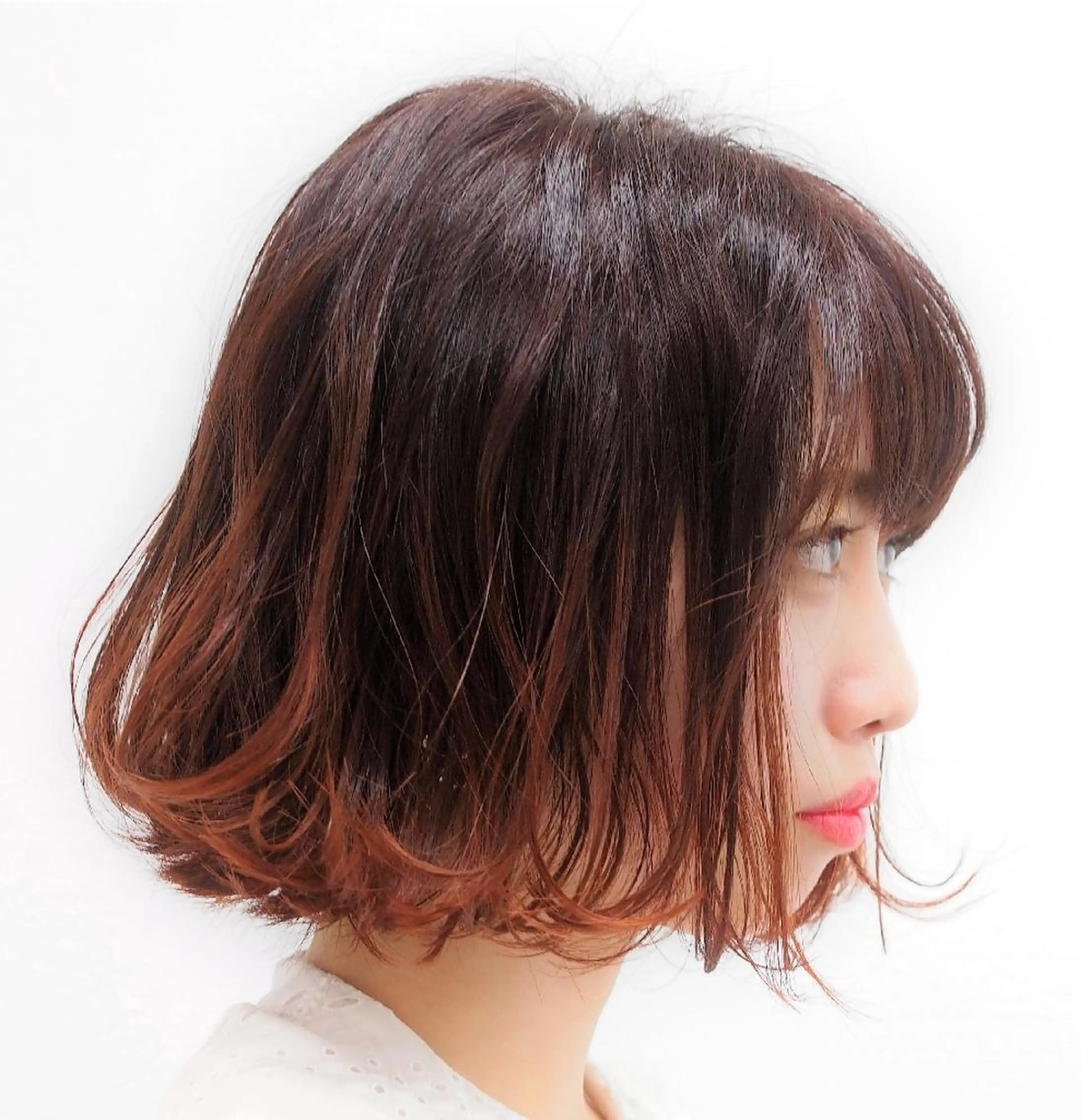 ショート カラー 🎗️髪質改善・美髪 艶髪🥇小西邦生のヘアスタイル