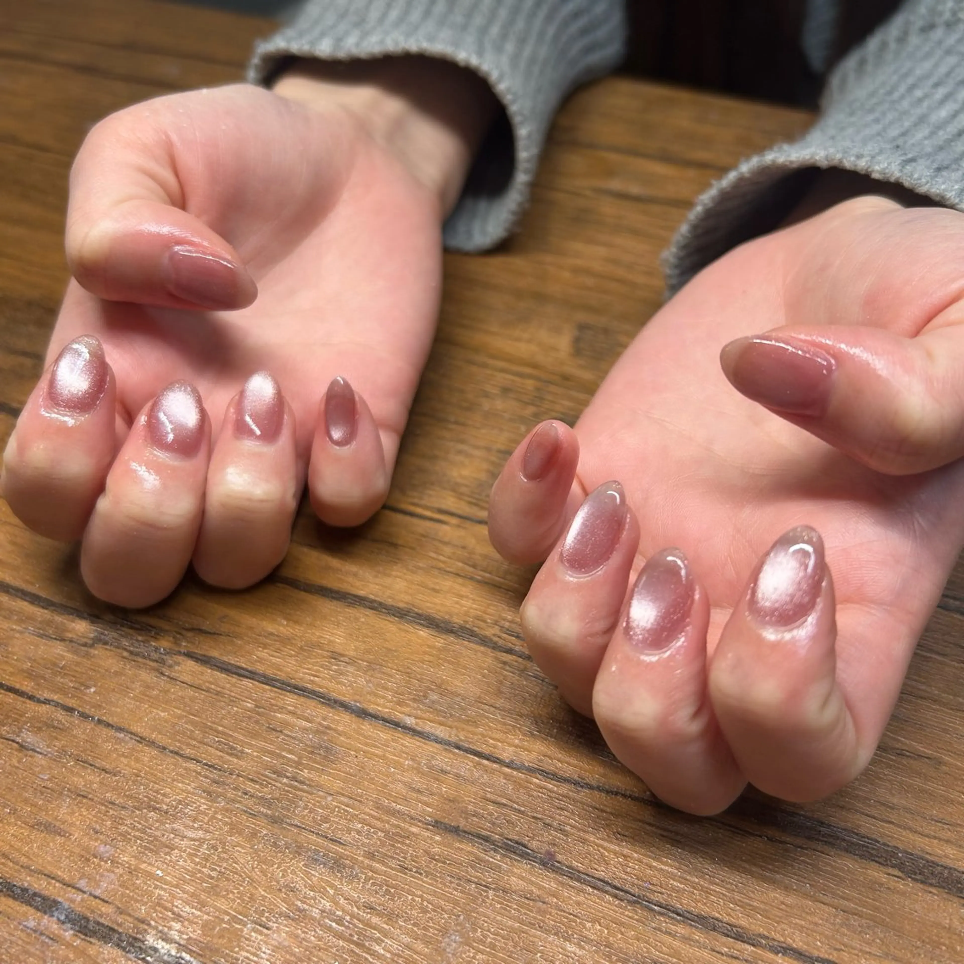 ネイル マグネットネイル ネイルサロンエーナイン琴似店所属・エーナイン琴似店 HARUNAのネイルデザイン