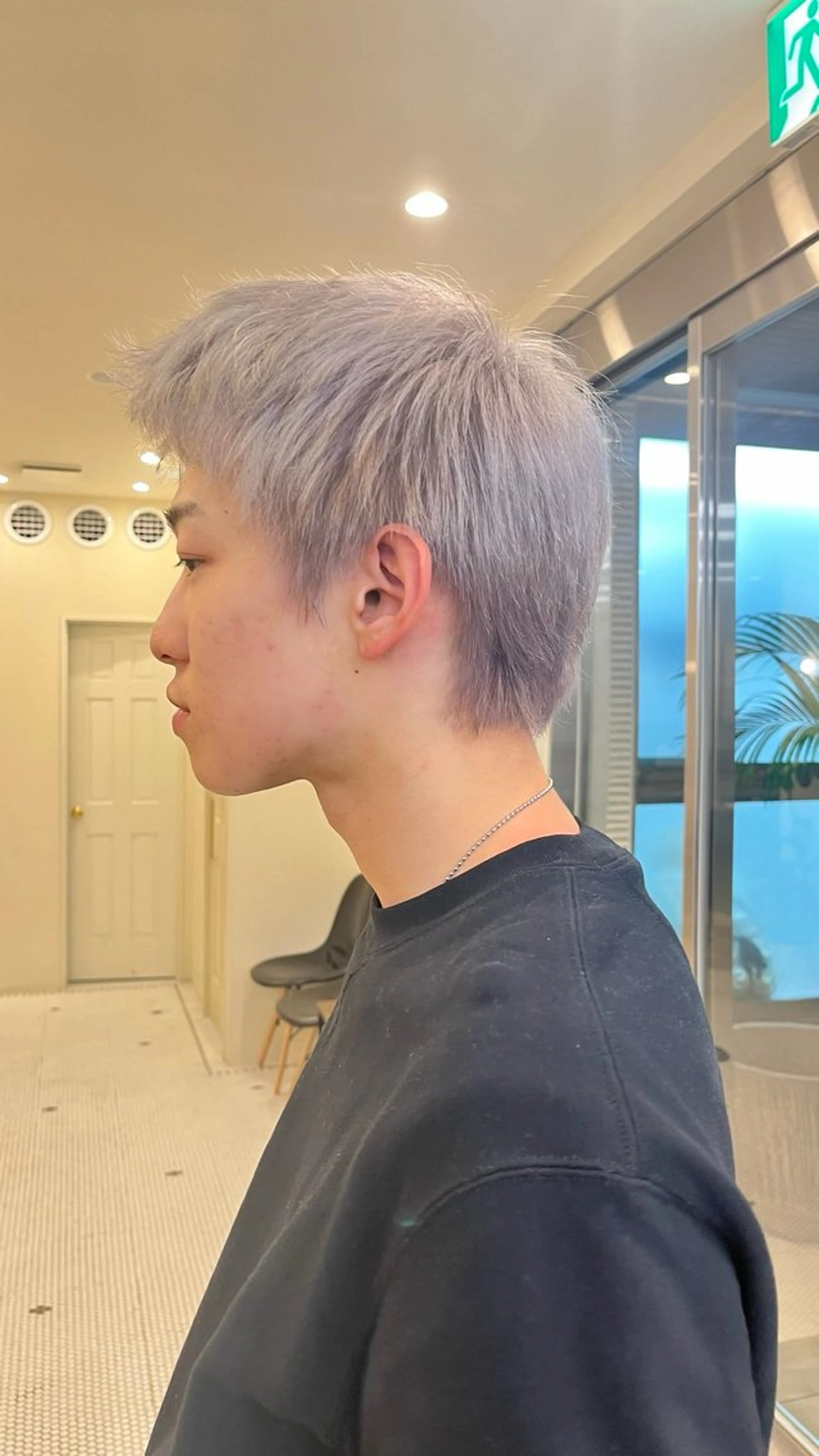 メンズ ヘアカラー 韓国レイヤーカット/ ハイトーン/マアヤのヘアスタイル