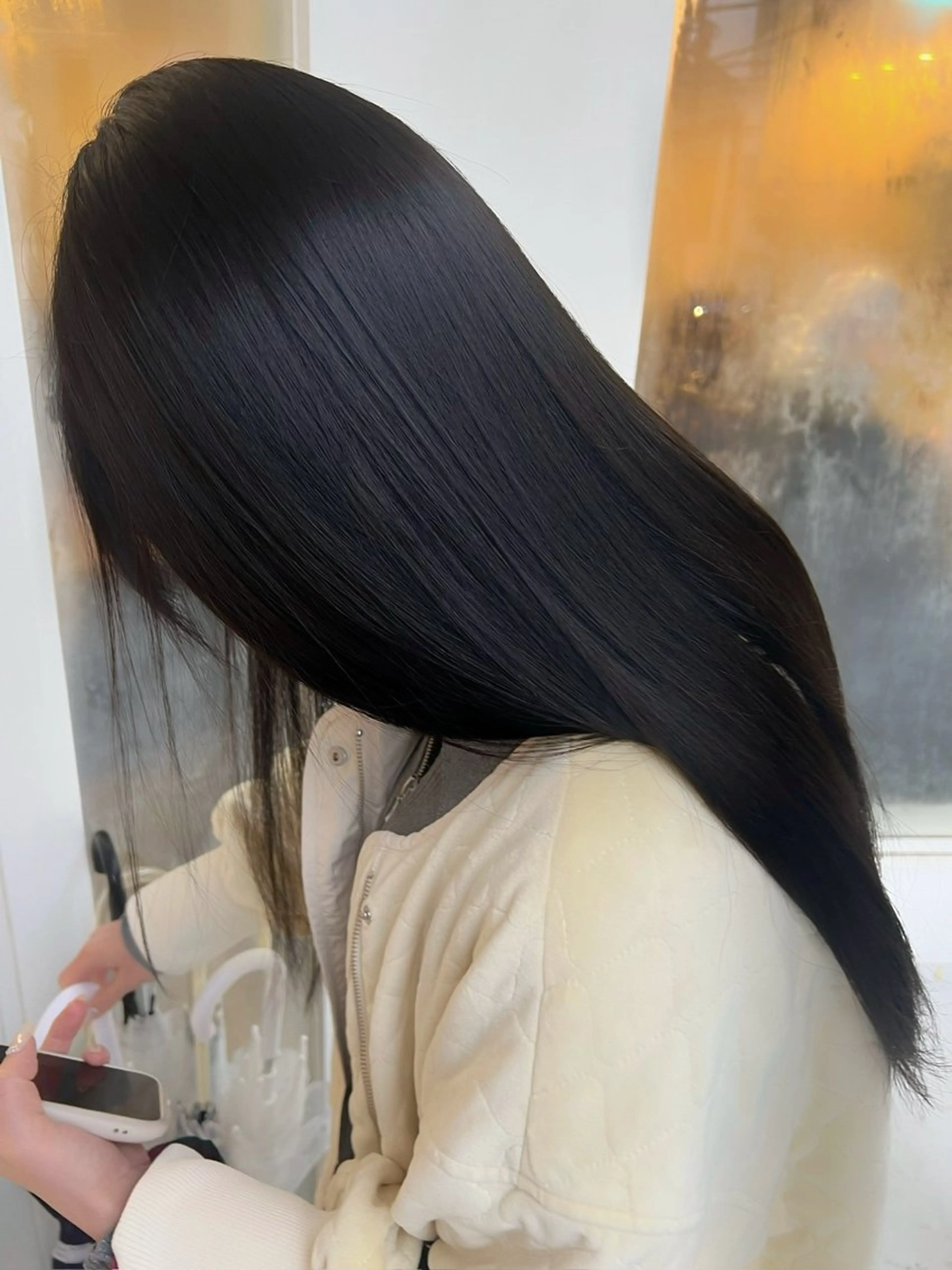 セミロング 【YUTO】確実に 髪を綺麗にするプロ。のヘアスタイル