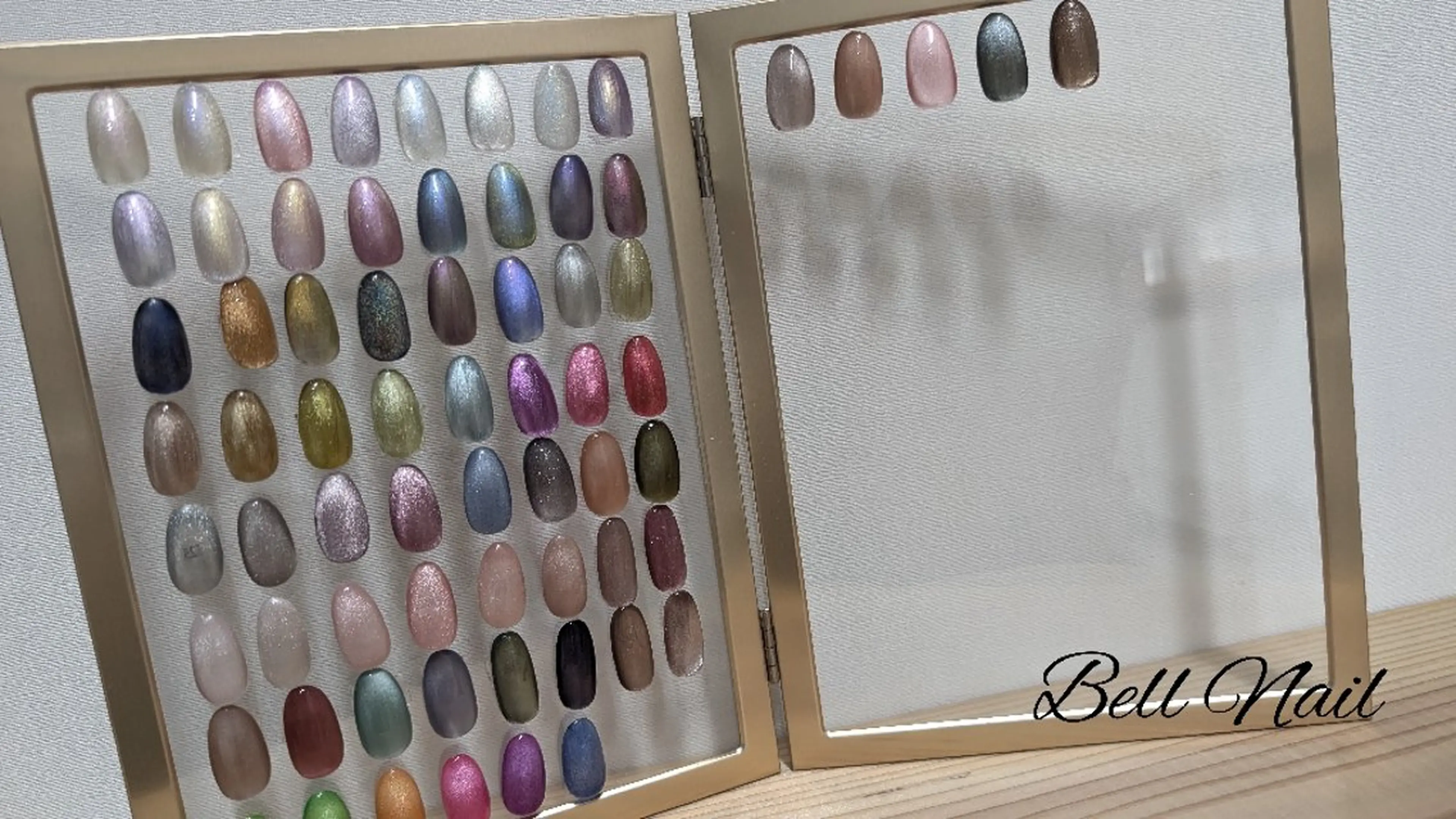 ネイル マグネットネイル Bell Nailのネイルデザイン