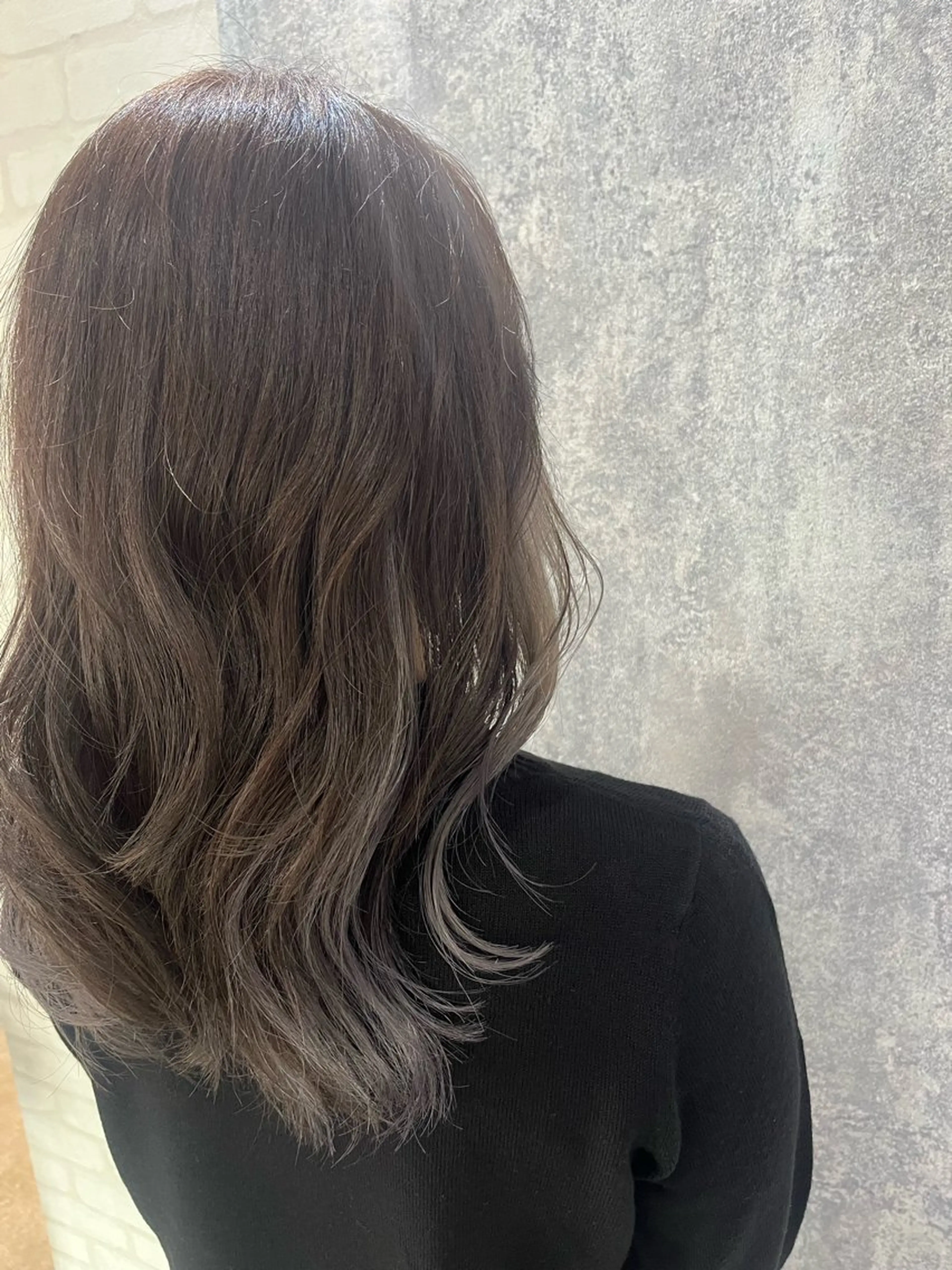 セミロング カラー 透明感カラー グレージュ インナーカラー ヘアカラー トリートメント 詩乃 暖色系🎀レイヤーのヘアスタイル