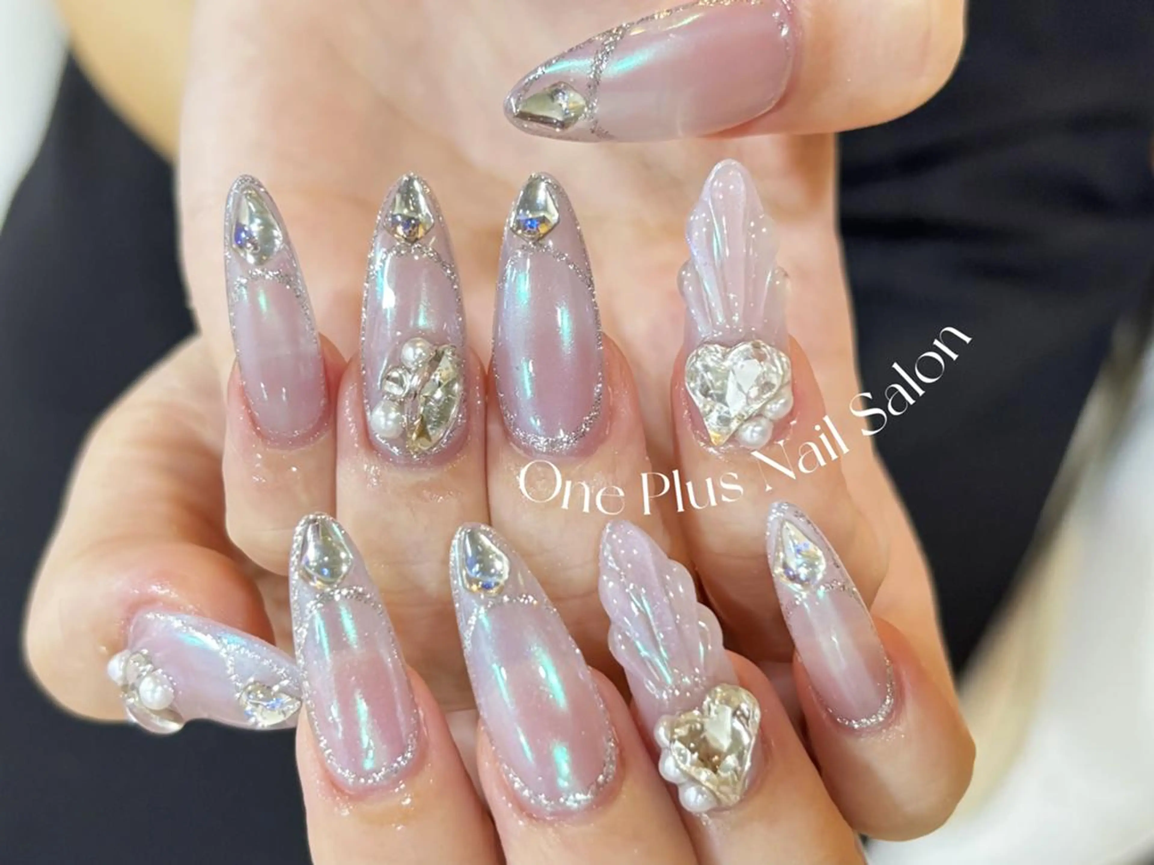 ネイル One Plus キキのネイルデザイン