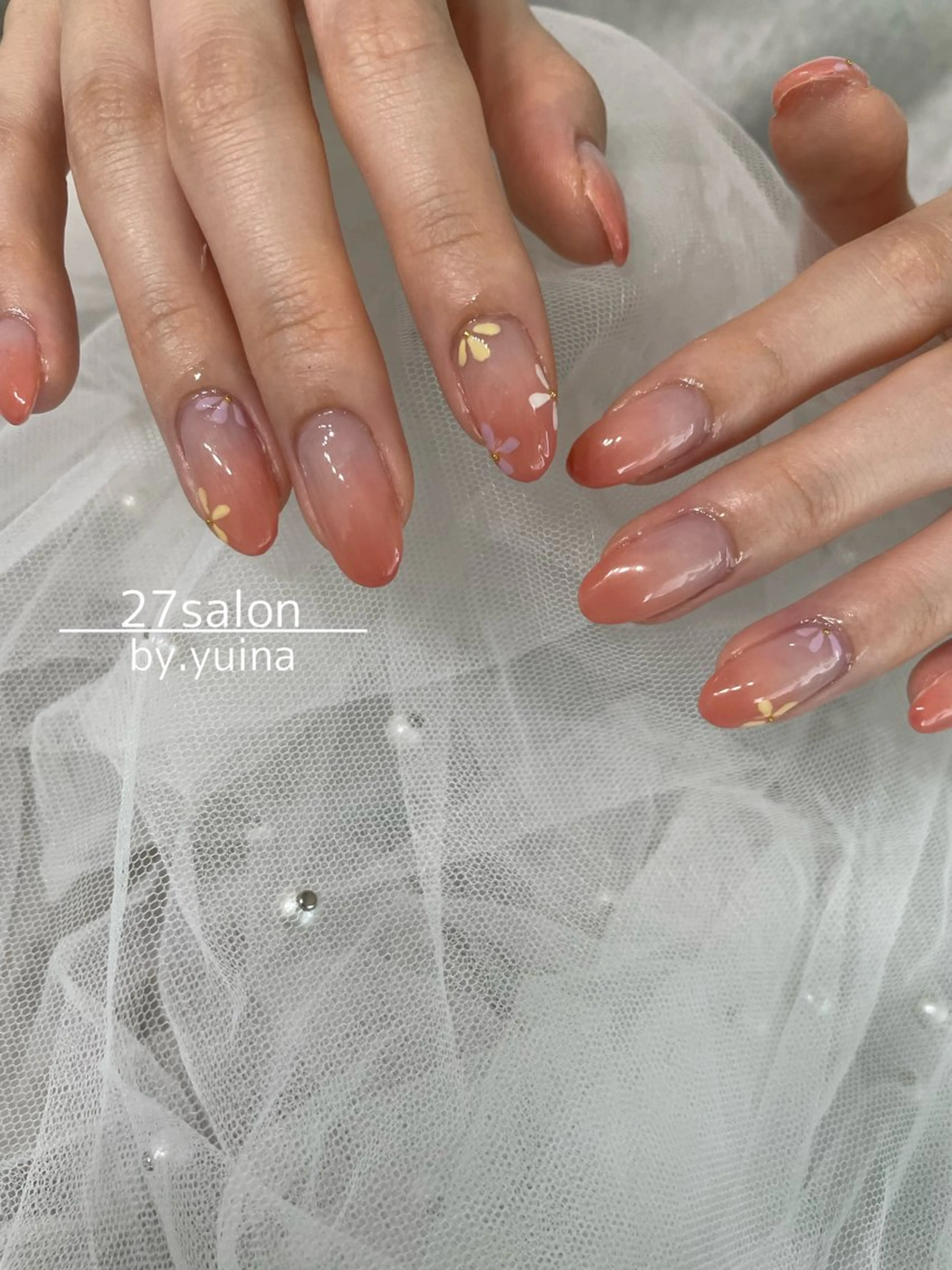 ネイル フラワーネイル グラデーション ハンドネイル 27salon yuinaのネイルデザイン