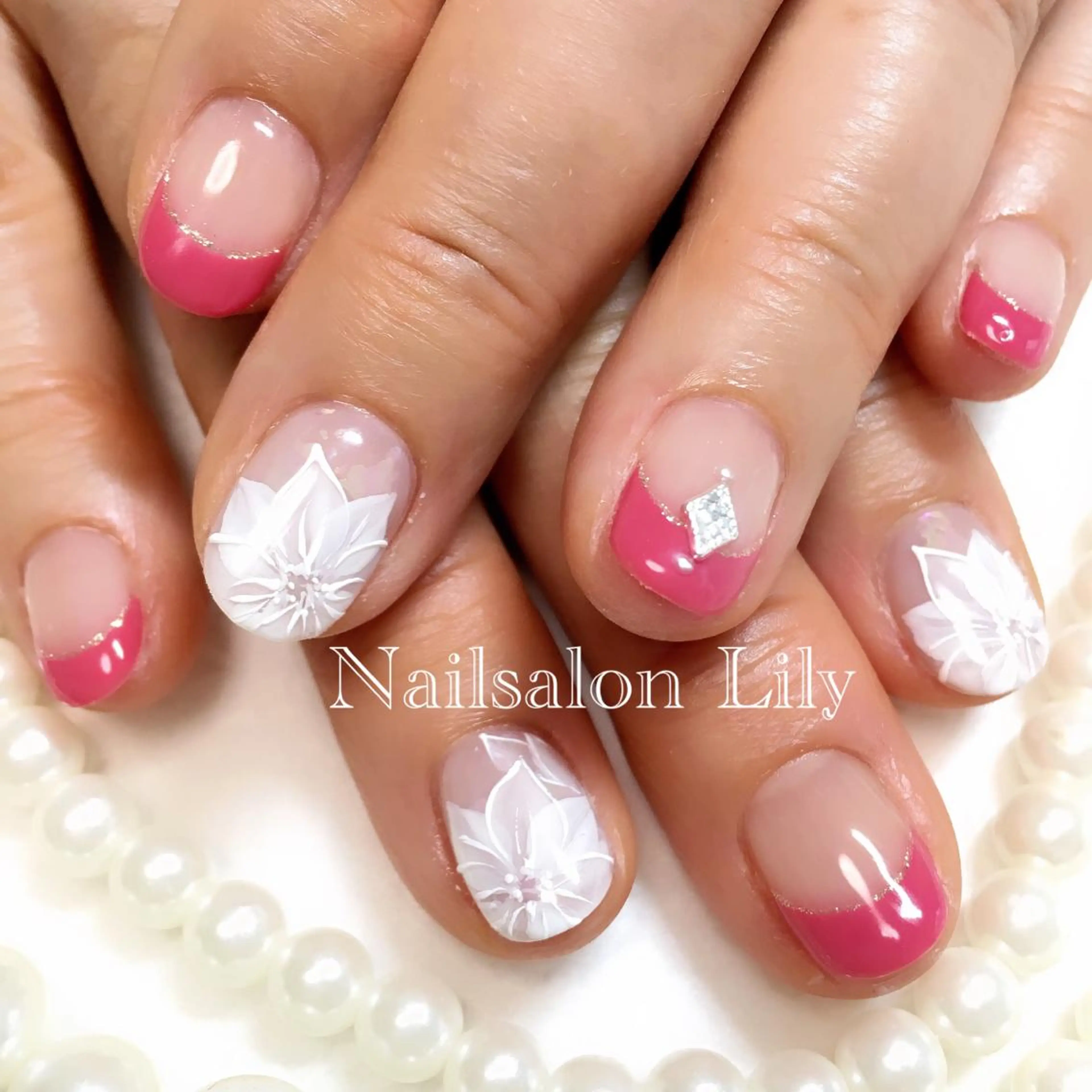 ネイル フラワーネイル Nailsalon Lilyのネイルデザイン