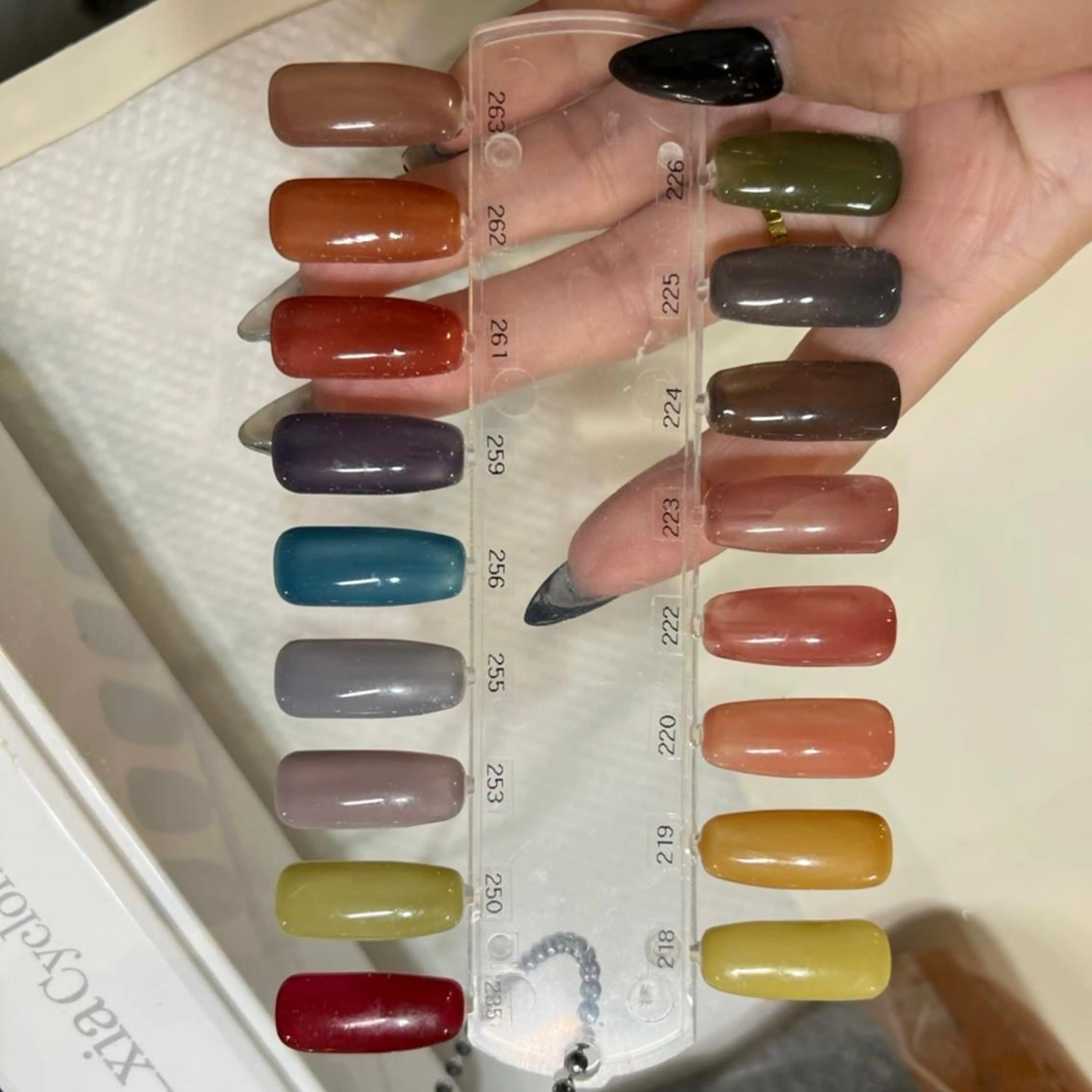 ネイル elu しみずのネイルデザイン