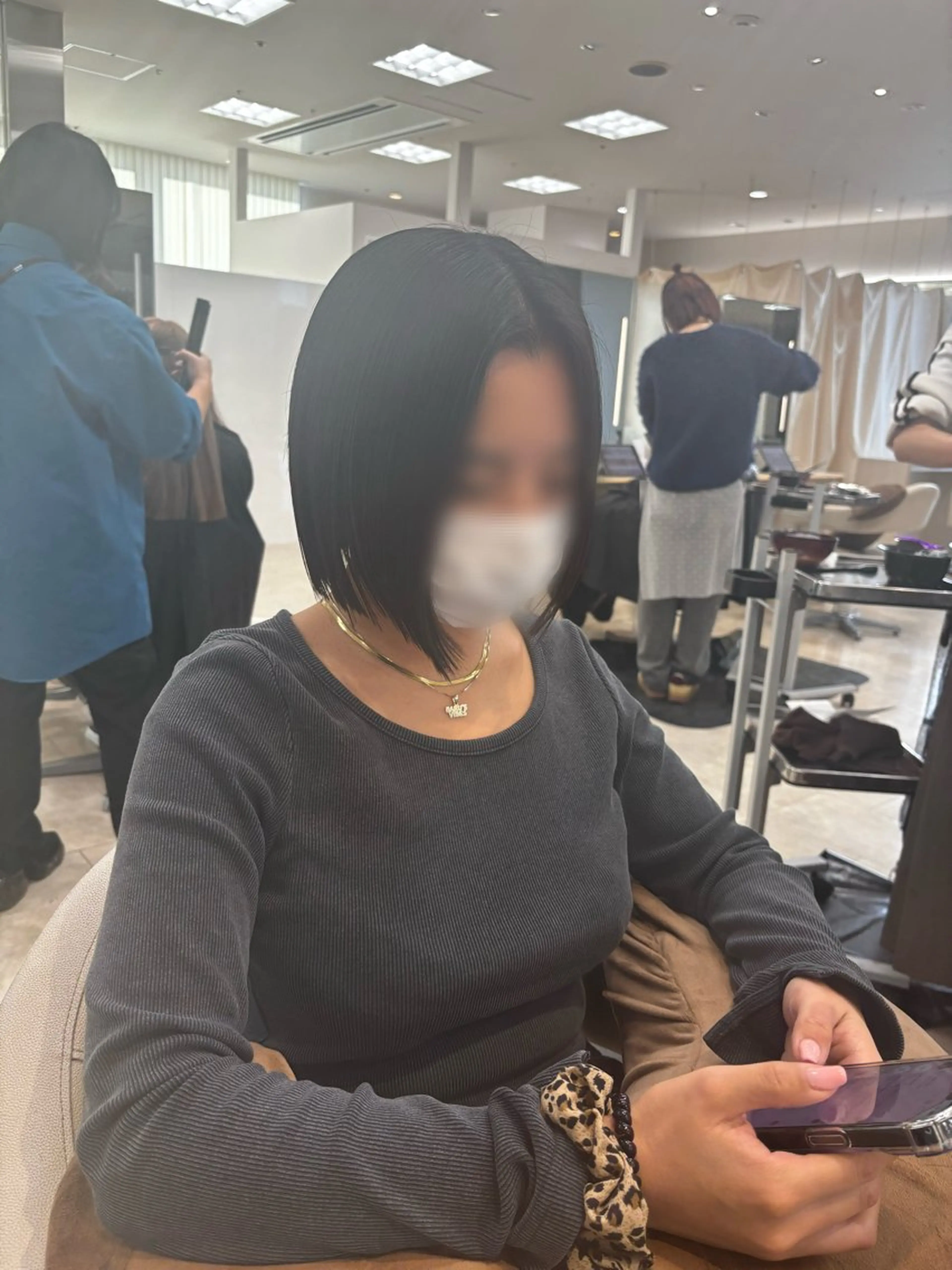 ショート カット 推し活/韓国/ブリー チカラーminamiのヘアスタイル