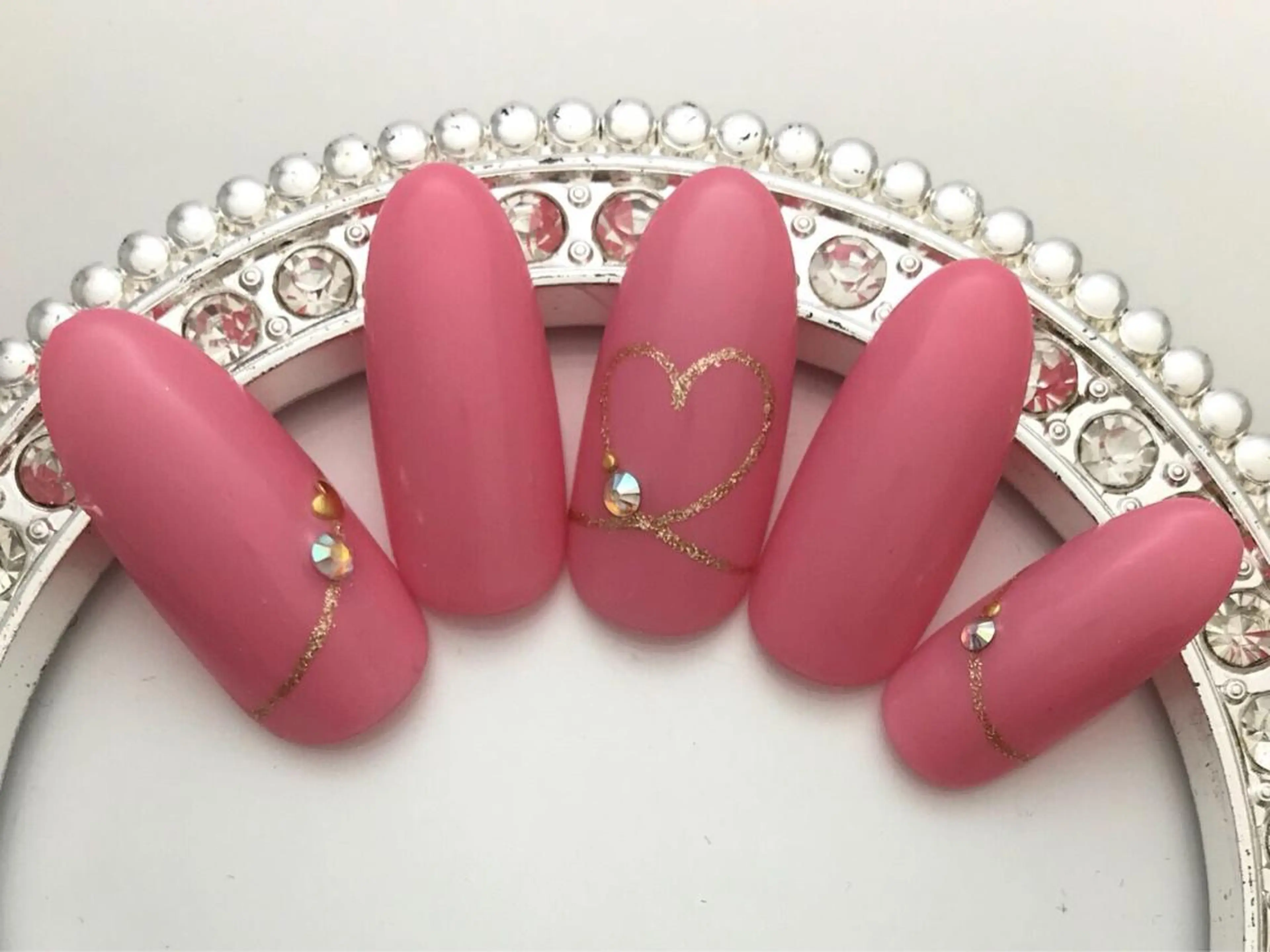 ネイル ストーンネイル Verest 西荻窪のネイルデザイン